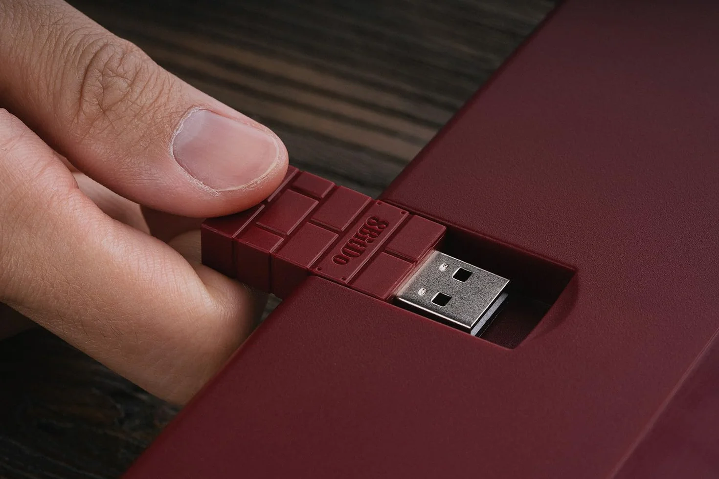 8BitDo Retro Mechanical Keyboard Fami Edition