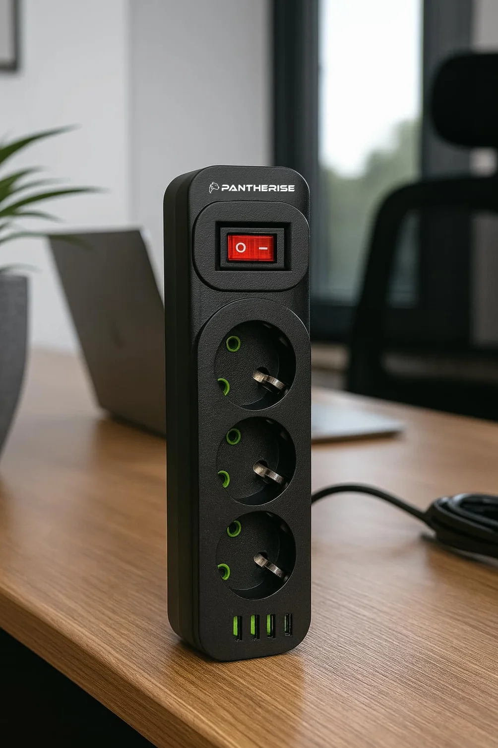 Listwa zasilająca Pantherise 5m – 3x USB-A, 1x USB-C, gniazda z uziemieniem, wyłącznik z podświetleniem, przedłużacz 2500W (3 gniazda)