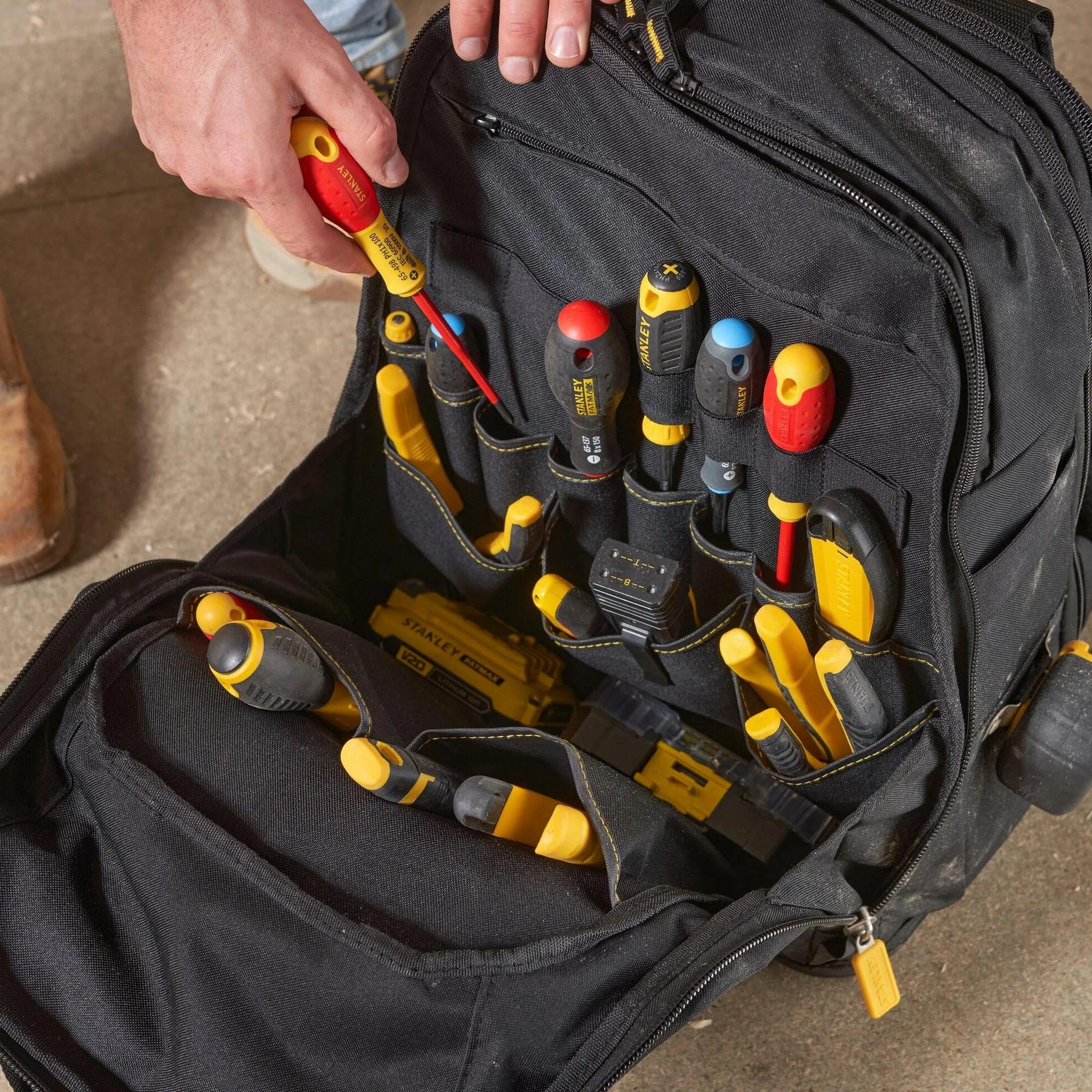 STANLEY Profesjonalny Mochila FatMax acceso fácil dla profesjonalistów i majsterkowiczów do codziennego użytku ergonomiczna konstrukcja