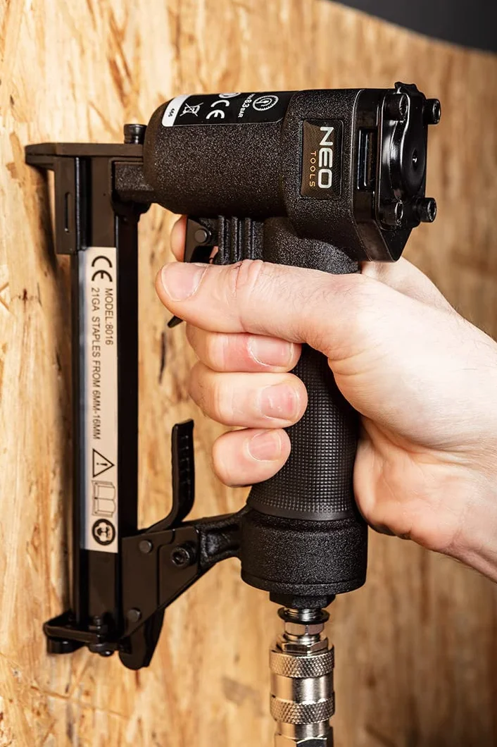 NEO TOOLS Ocynkowane zszywki do skoroszytów pneumatycznych (do modelu NEO 14-570), GA18, typ 90 (4K), długość 10-40 mm, 4000 sztuk, z drutu stalowego, ocynkowane, odporne na korozję (35 mm)