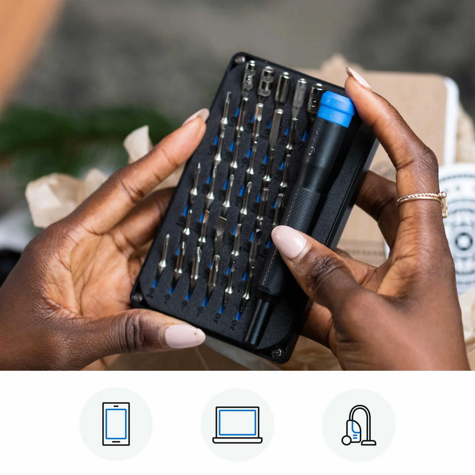 iFixit Moray Precision Bit Set, zestaw bitów z 32 precyzyjnymi bitami (4 mm) i śrubokrętem do naprawy smartfonów, konsol, laptopów i innych urządzeń