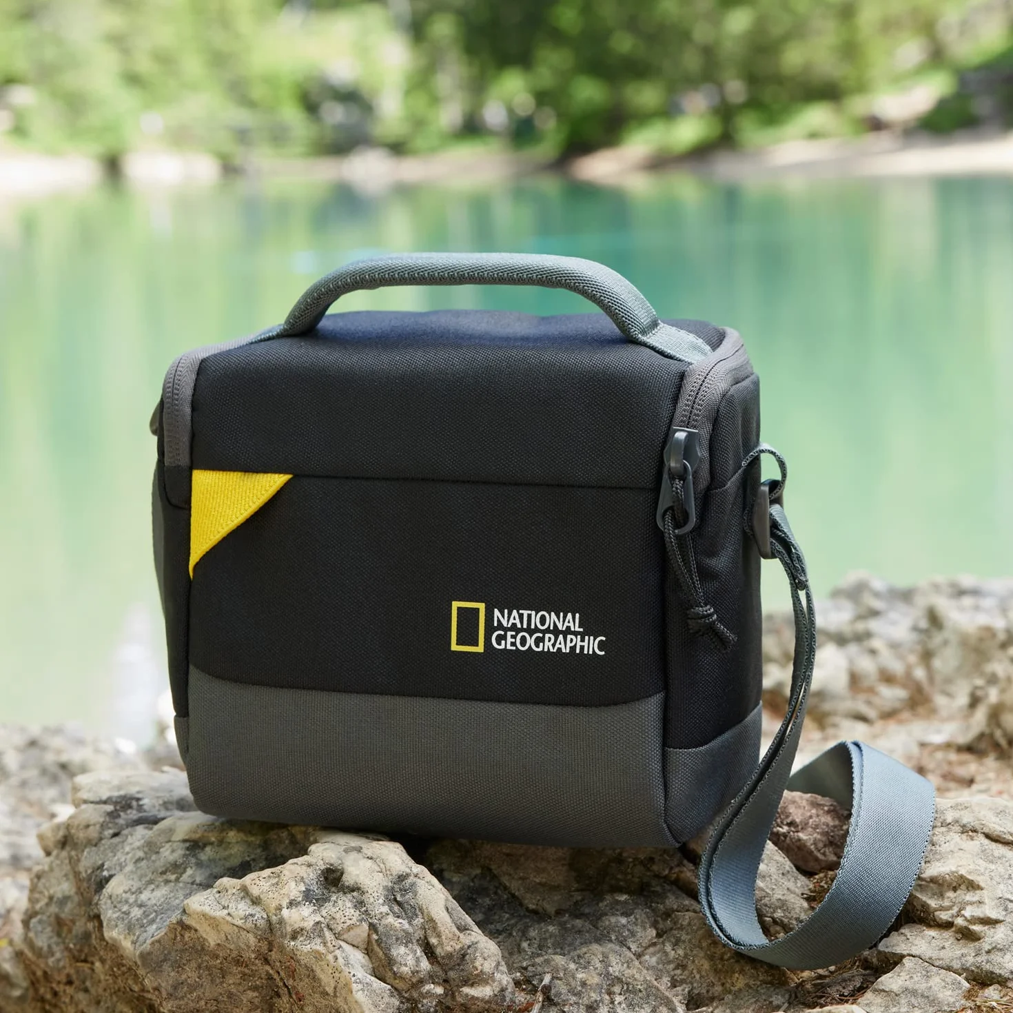 National Geographic Torba na aparat NG E1 2360, mała, czarna, ultralekka