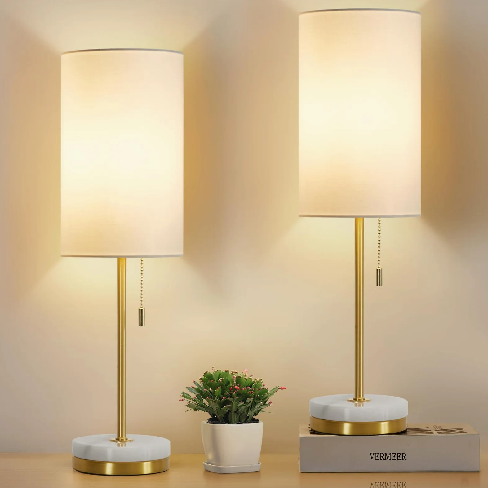 GyroVu Zestaw 2 lampek nocnych, minimalistyczna lampa stołowa z łańcuszkiem, nowoczesna lampa nocna z marmurową podstawą, złota lampa stołowa do sypialni, salonu lub biura