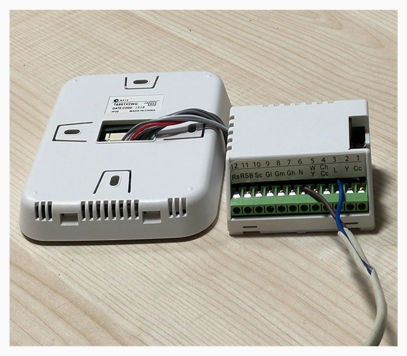Inteligentny termostat, Cyfrowy termostat klimatyzatora, termostat pokojowy elektroniczny przełącznik modułu kontroli temperatury, T6861V2WG T6861V1WG dla domu, hotelu(Blauw)