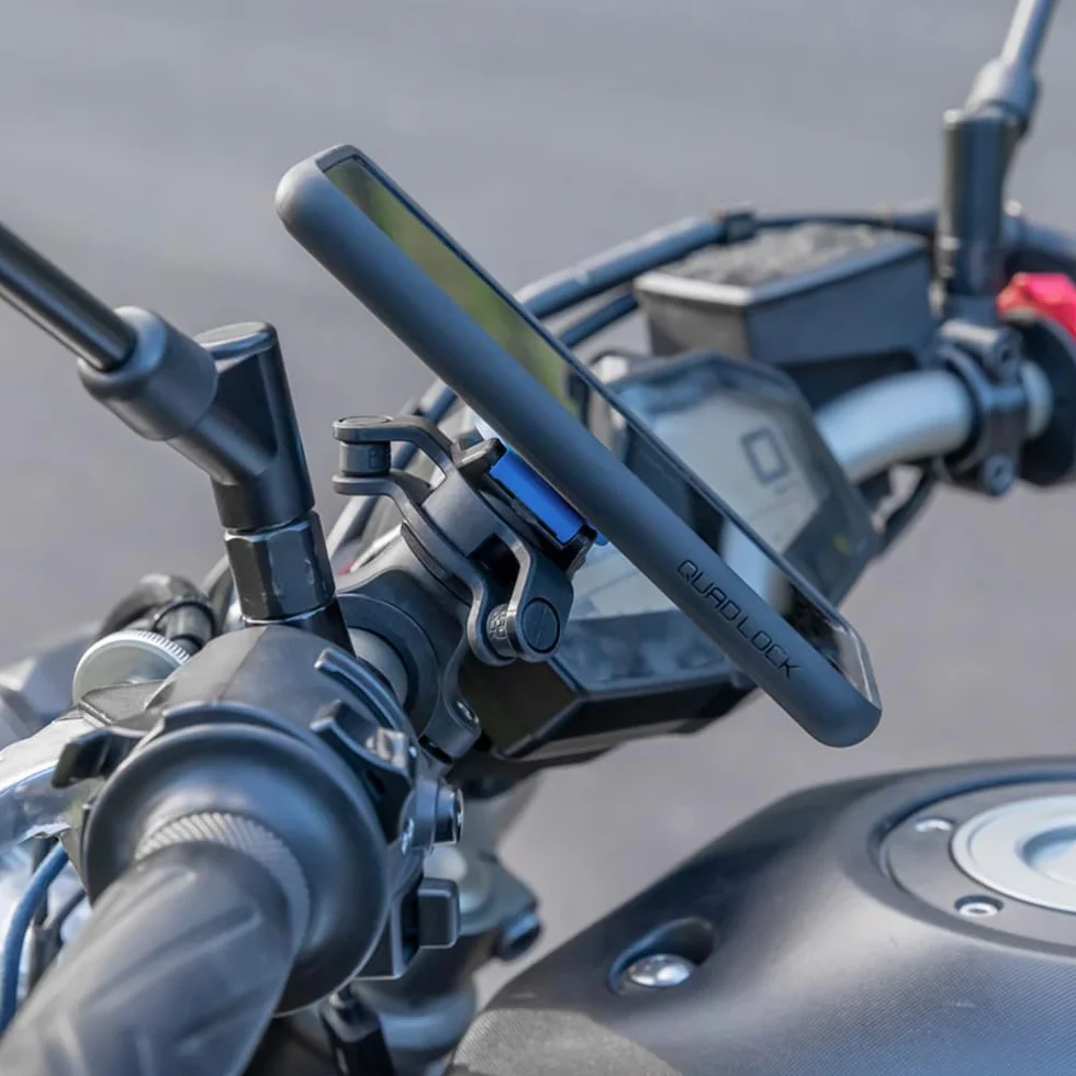 Quad Lock Uchwyt Motocyklowy z Amortyzatorem Drgań iPhone 16 MAG Etui