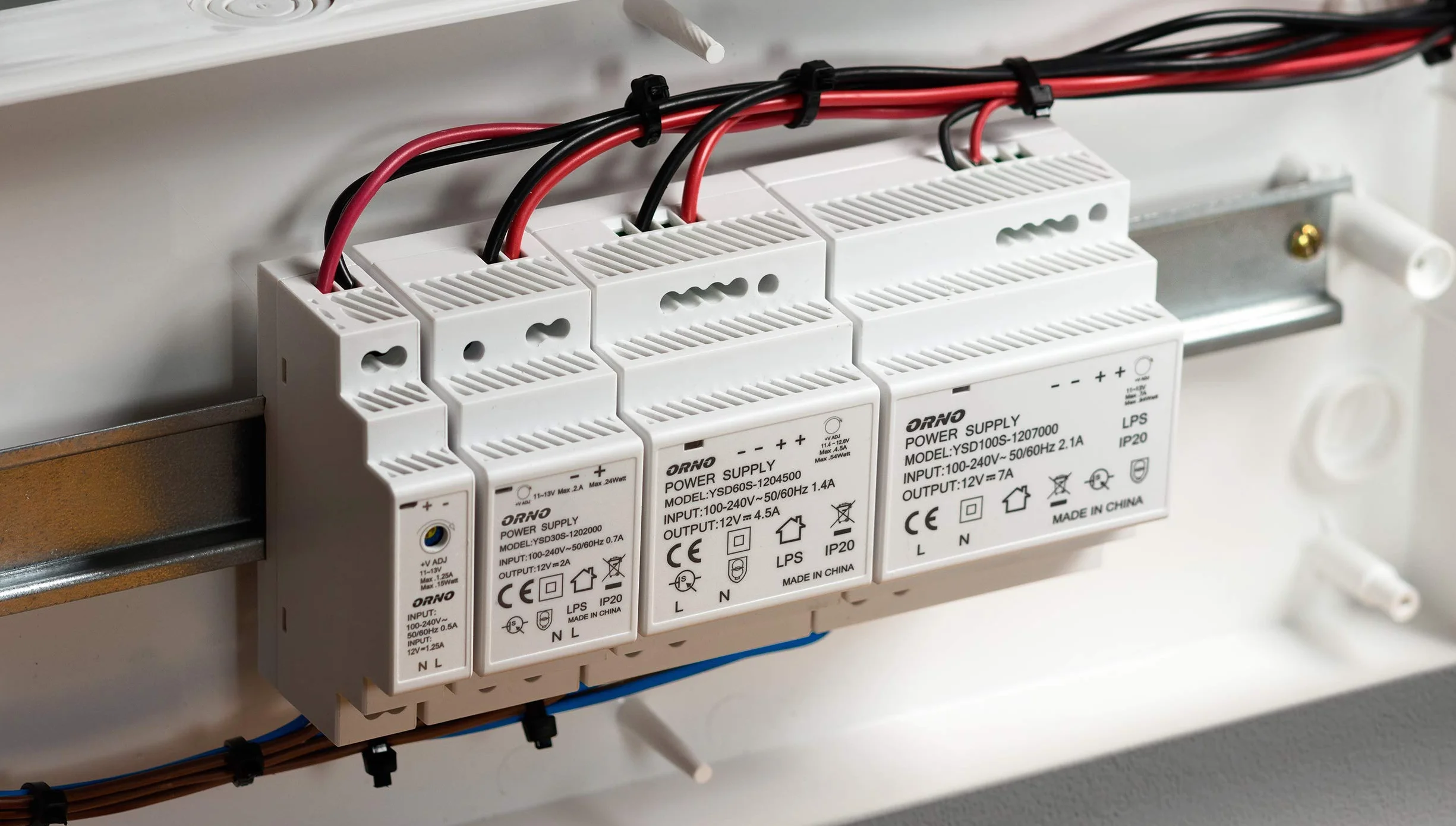 ORNO PSU-1642 zasilacz do szyny DIN DIN 12VDC, 1,25 A, 15 W (1 moduł)