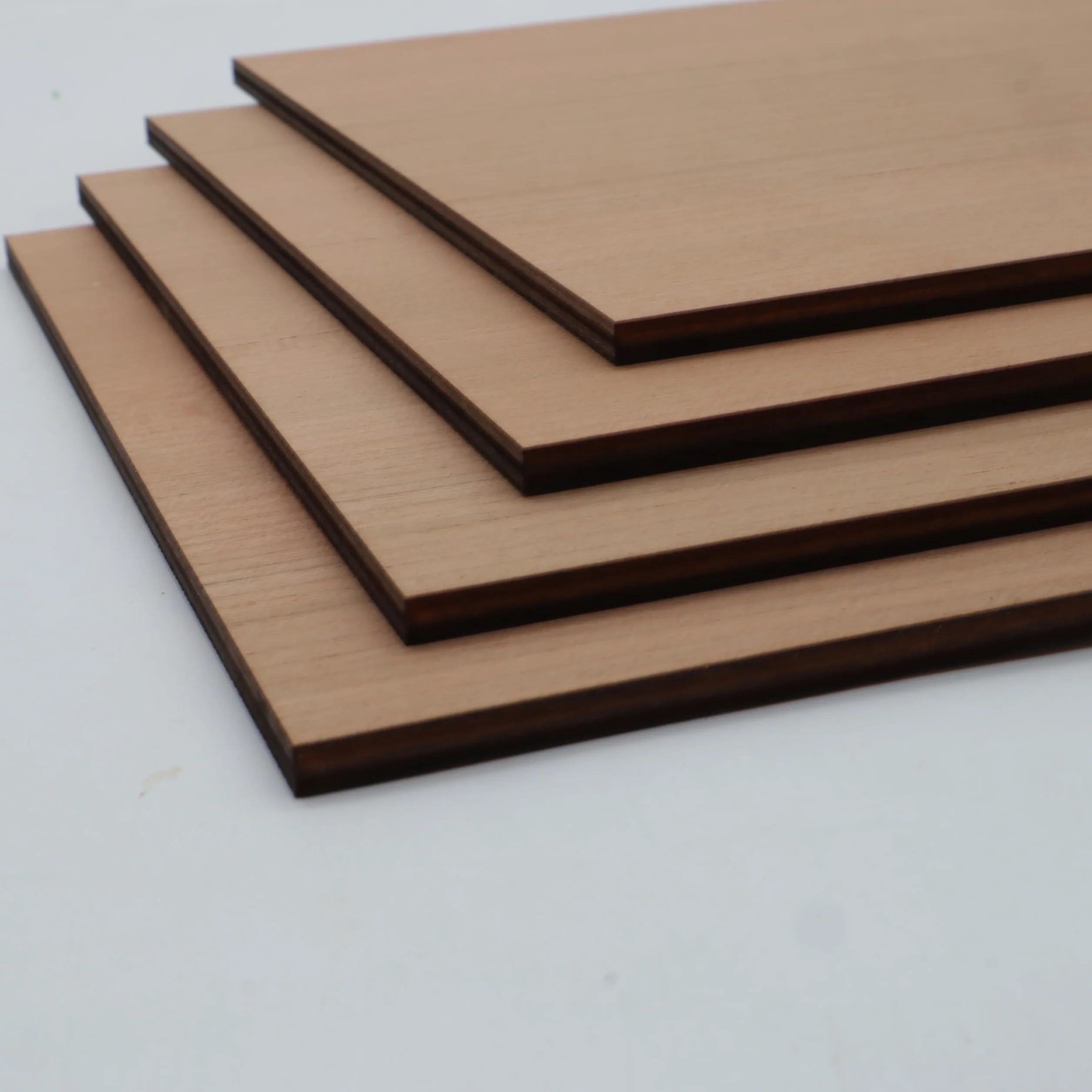 Sklejka z drzewa wiśniowego 5 mm, idealna do prac laserowych, CNC i majsterkowania, wytrzymała grubość 5 mm zapewnia stabilność i precyzję, fornir na noże premium do szlachetnego wykończenia i