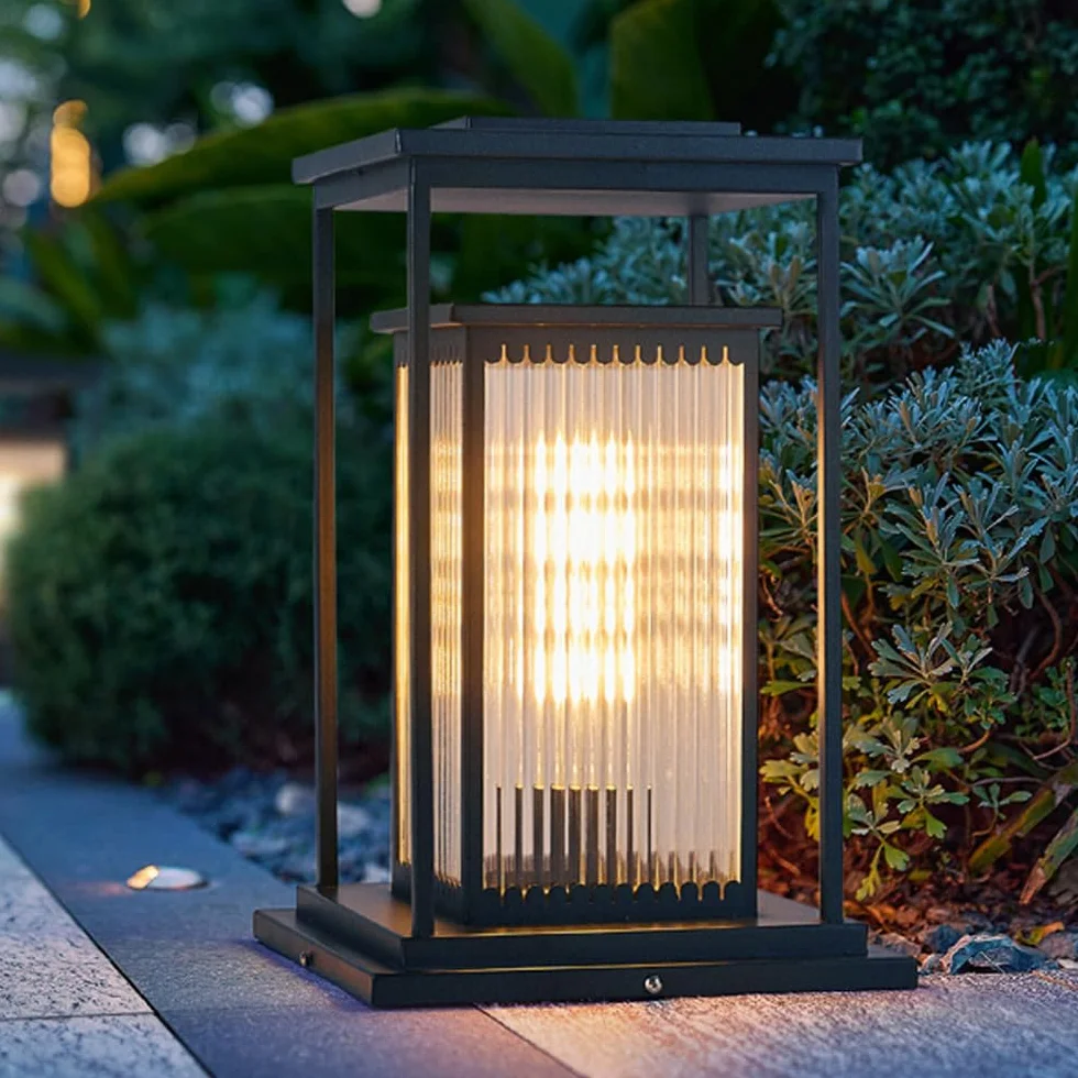 Nowoczesne oświetlenie krajobrazu szklane solarne lampy ogrodowe kwadratowe E26 słupek latarnia aluminiowa obudowa wodoodporna ścieżka światło zewnętrzna lampa trawnikowa na podwórko ganek