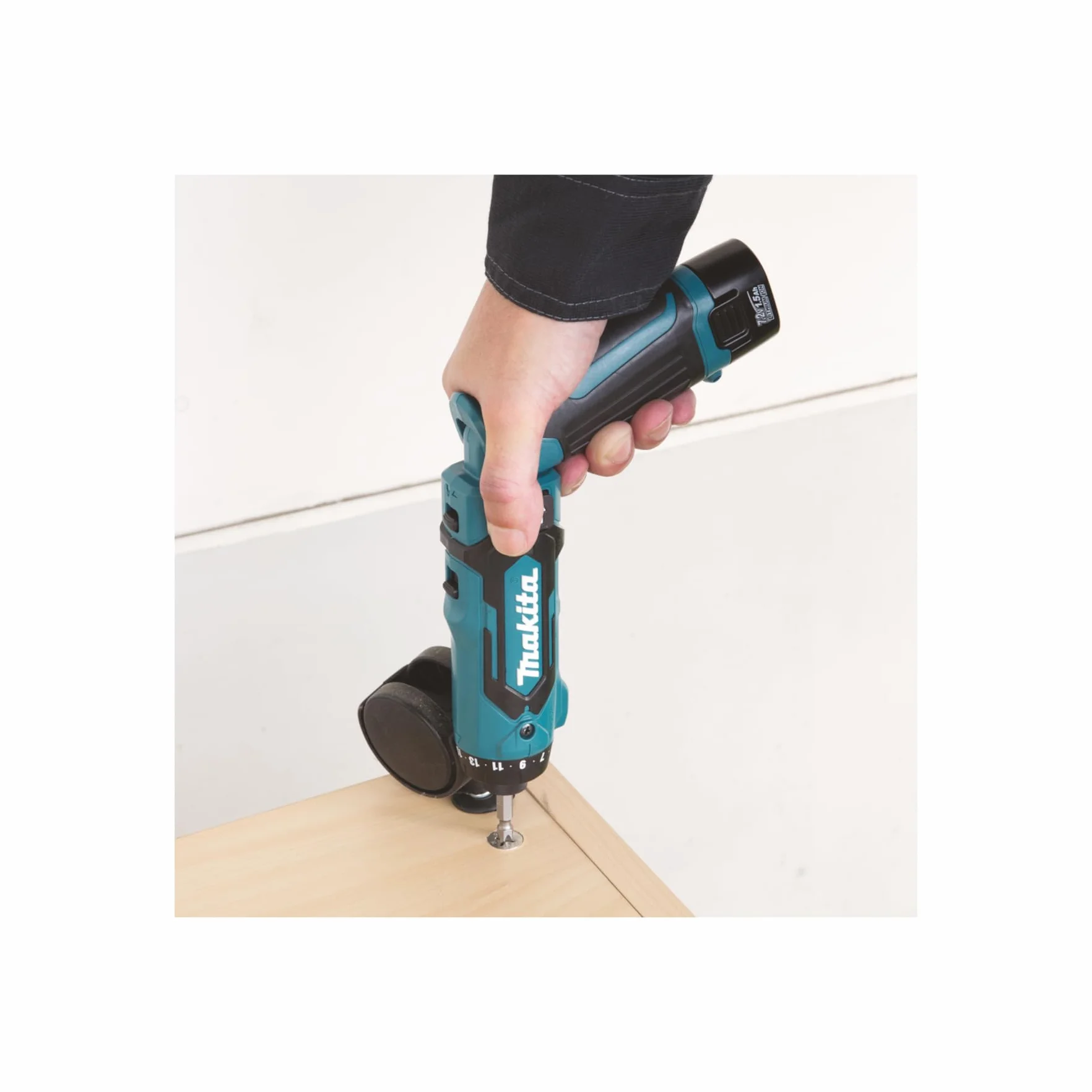 Makita DF012DSE Akumulatorowa Wkrętarka Przegubowa 7,2 V 30 W Czarny/Niebieski
