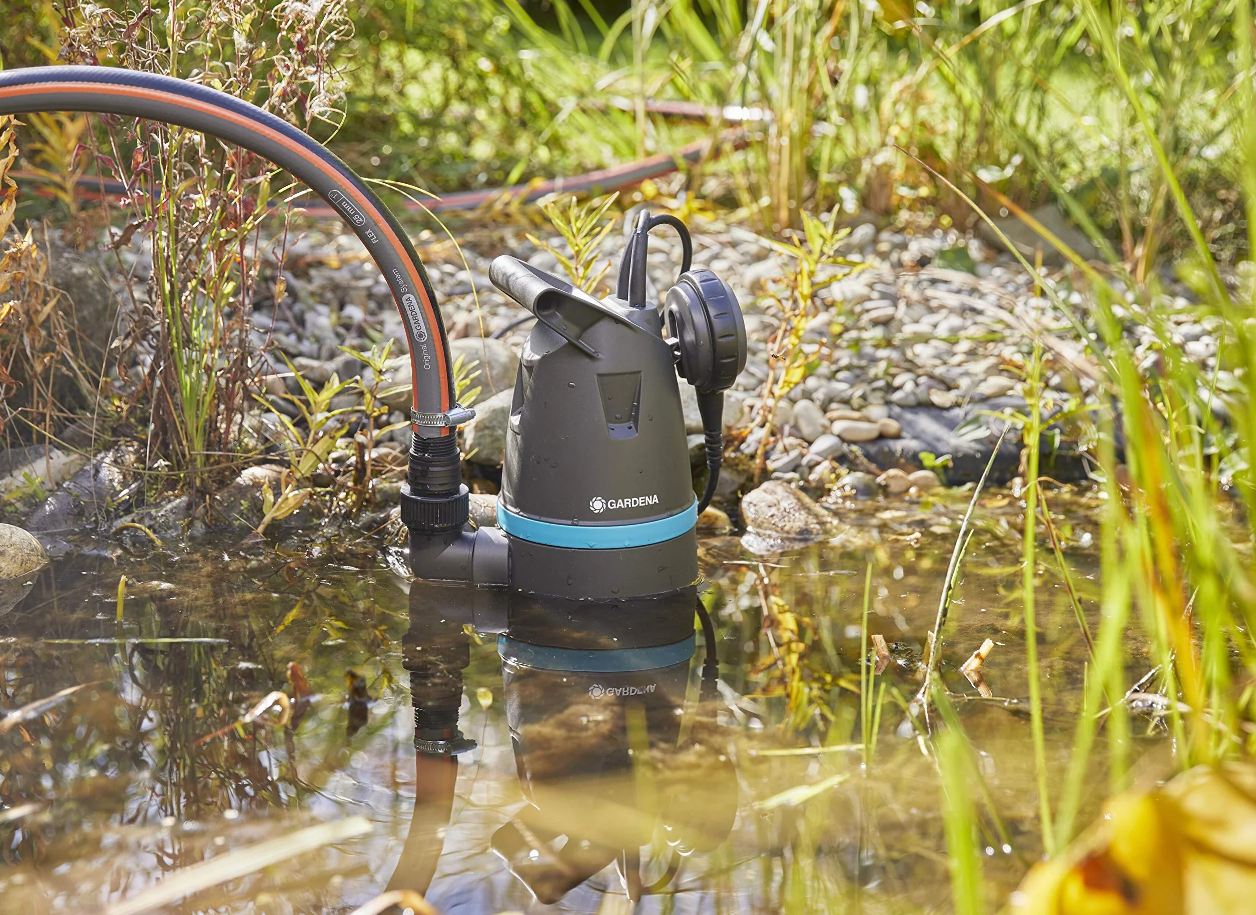 Gardena pompa zanurzeniowa do wody brudnej 9200 Basic: Elektryczna pompa zanurzeniowa o wydajności 9200 l/h wyłącznik pływakowy z funkcją pracy ciągłej (9007-47)