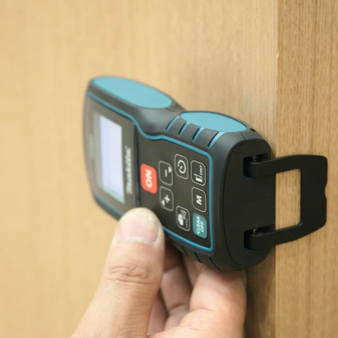 Makita LD080P laserowy pomiar odległości z bateriami AAA