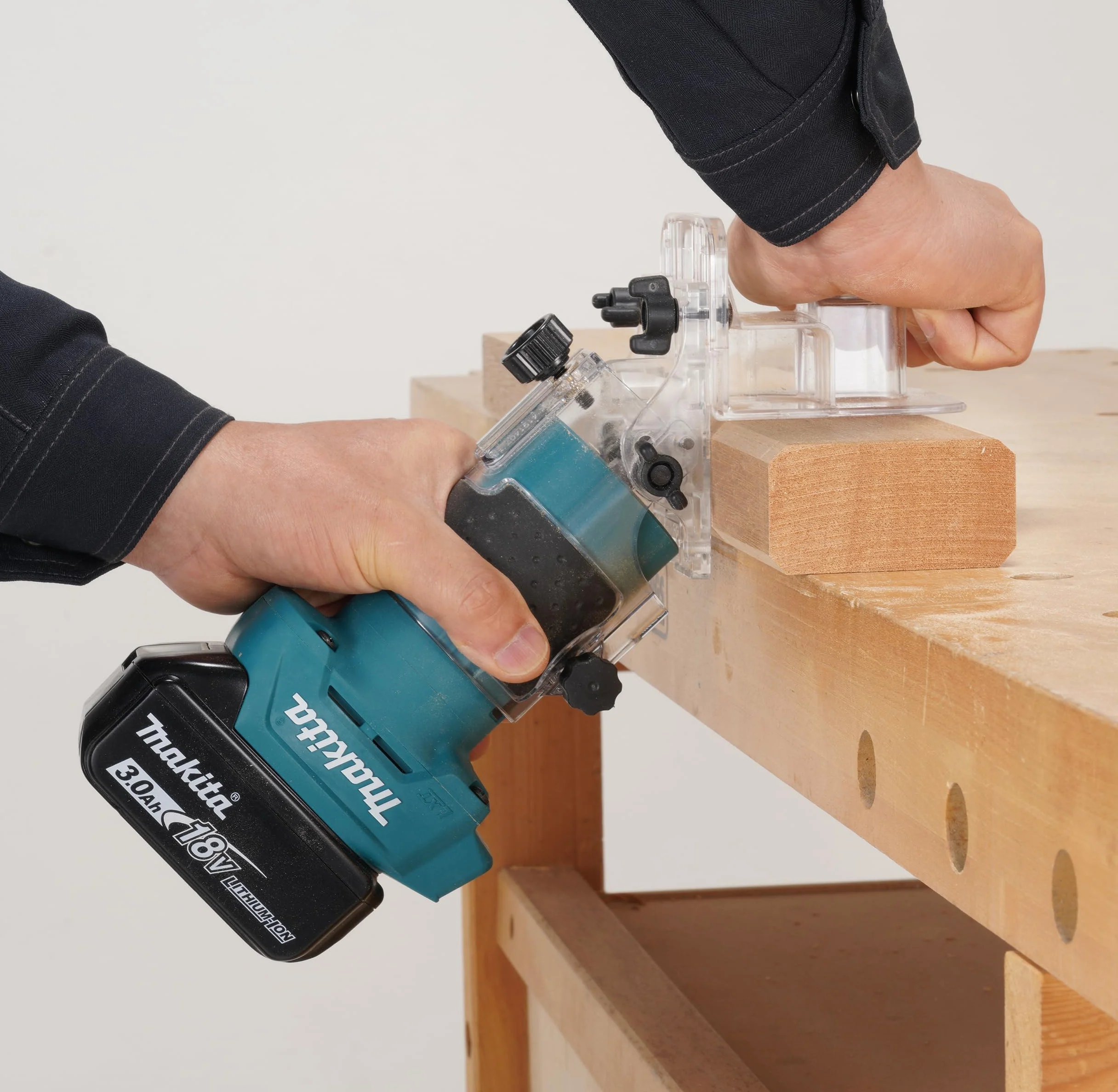 Makita DRT52Z 18V Li-ion LXT bezszczotkowy router/trymer, baterie i ładowarka nie są dołączone