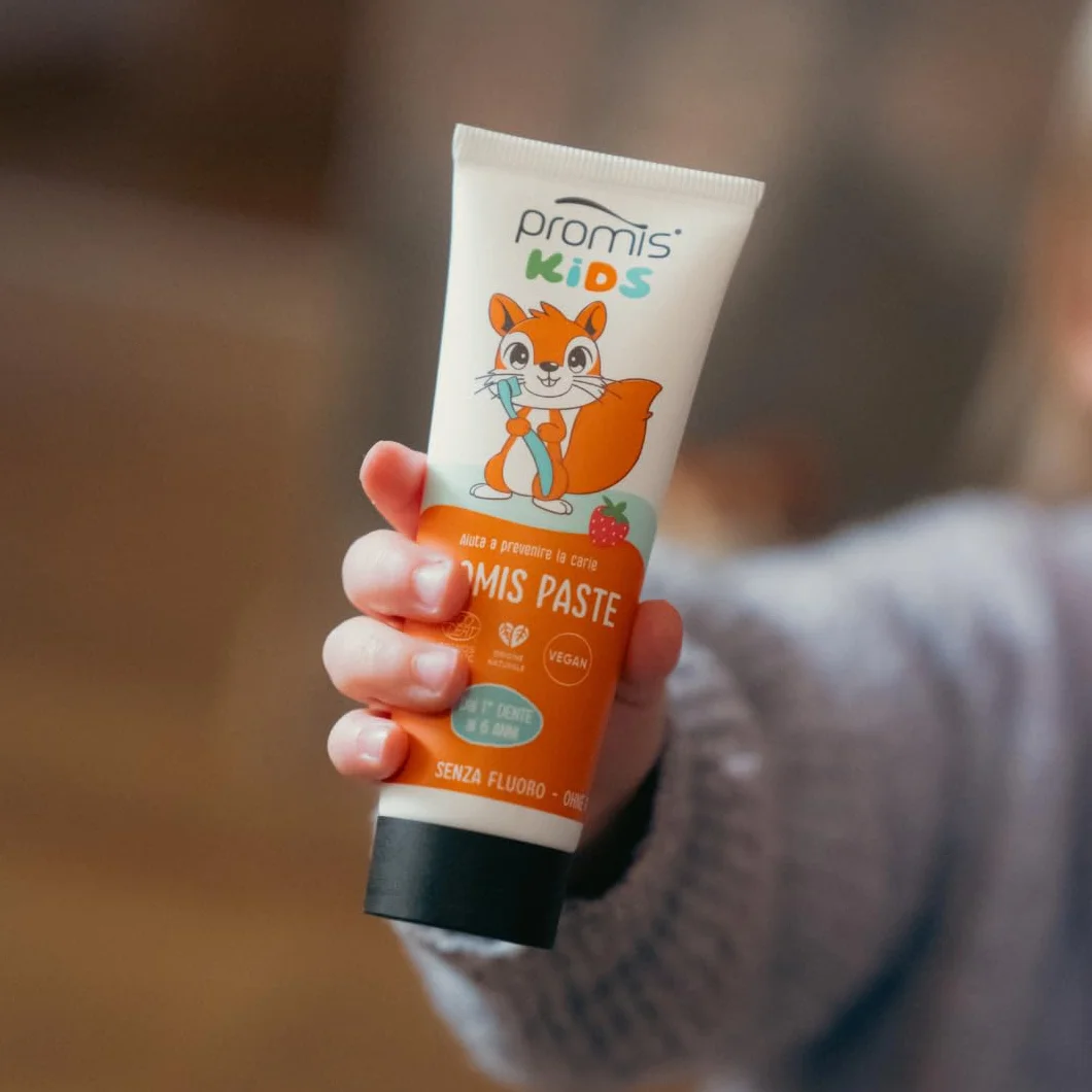 Promis Paste Kids pasta do zębów dla dzieci bez fluoru 0-6 lat, przeciw próchnicy z hydroksyapatytem, naturalna i ekologiczna, bezpieczna w przypadku połknięcia, truskawki, na zęby mleczne