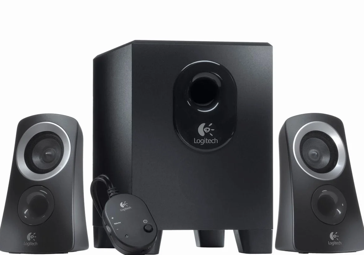 Logitech Z313 Zestaw głośników 2.1 z subwooferem, moc szczytowa 50W, wejście 3,5mm, gniazdo słuchawkowe, elementy sterujące na jednostce sterującej, wtyczka UE, PC/TV/tablet/telefon komórkowy - Czarny