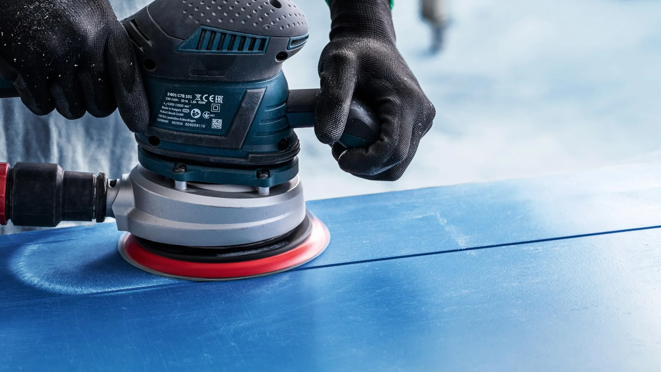 Bosch Professional 50x Papiery ścierne EXPERT C470 z wieloma otworami (do Farba na drewnie, Twarde drewno, Ø 125 mm, Ziarnistość 120, Akcesoria Szlifierka mimośrodowa)