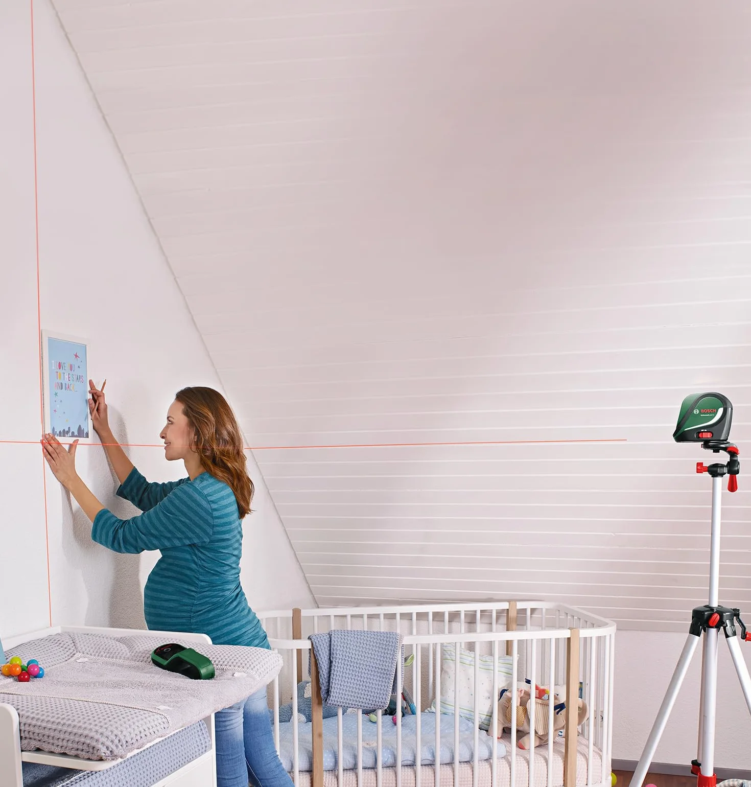 Bosch Laser krzyżowy UniversalLevel 2 (linia laserowa skrzyżowana wraz z dodatkowymi punktami w pionie do precyzyjnego wyrównywania elementów i łatwego przenoszenia punktów, opakowanie kartonowe)