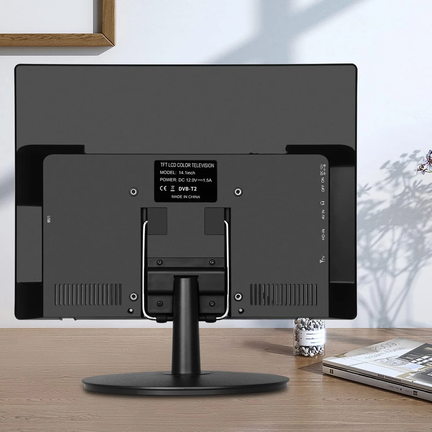KCR 14,0-calowy cyfrowy przenośny telewizor DVB-T2, Freeview, ponownie ładowalny akumulator, złącze USB, złącze słuchawkowe, pilot zdalnego sterowania, wejście AV, wejście HDMI