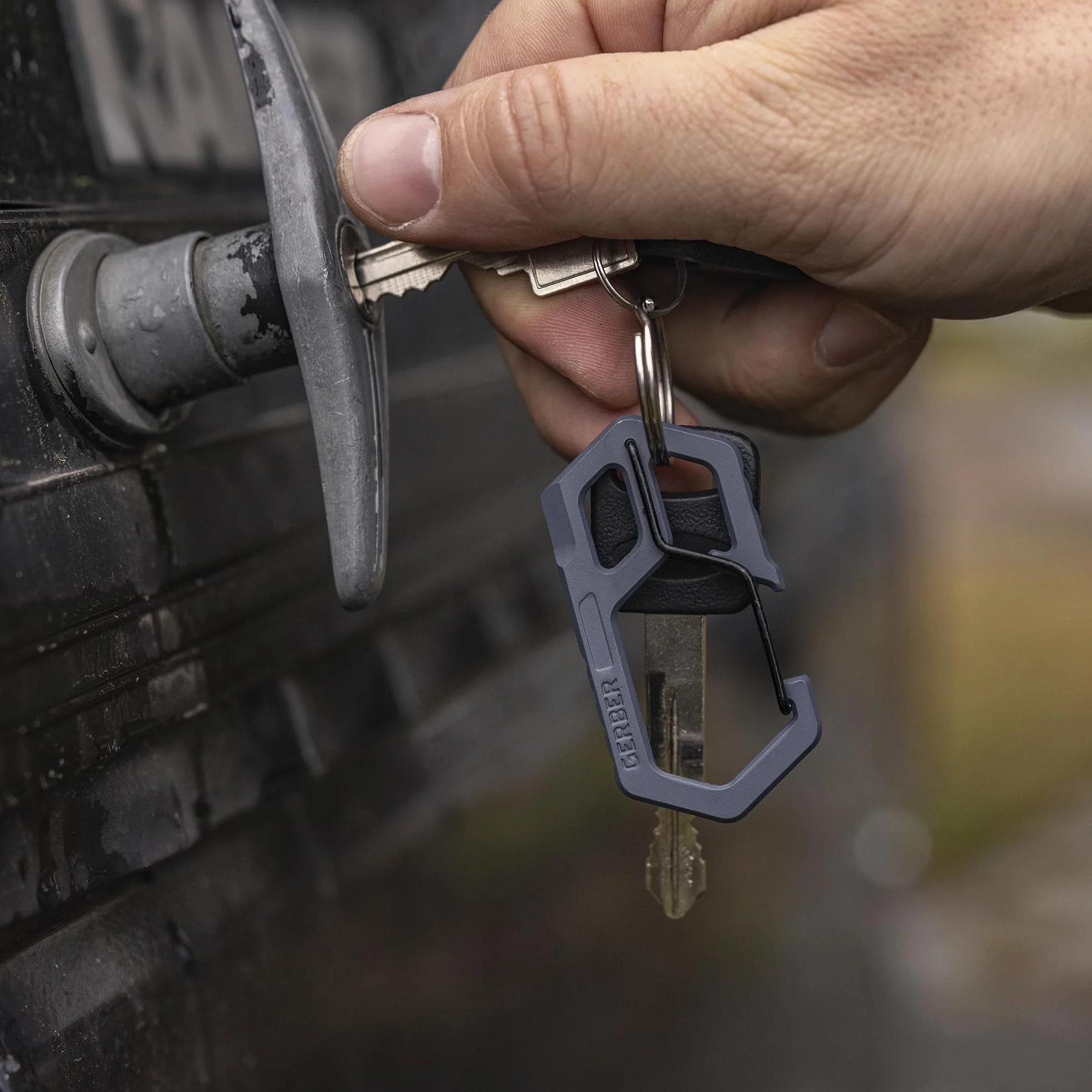Gerber Keychain tool CARABINER