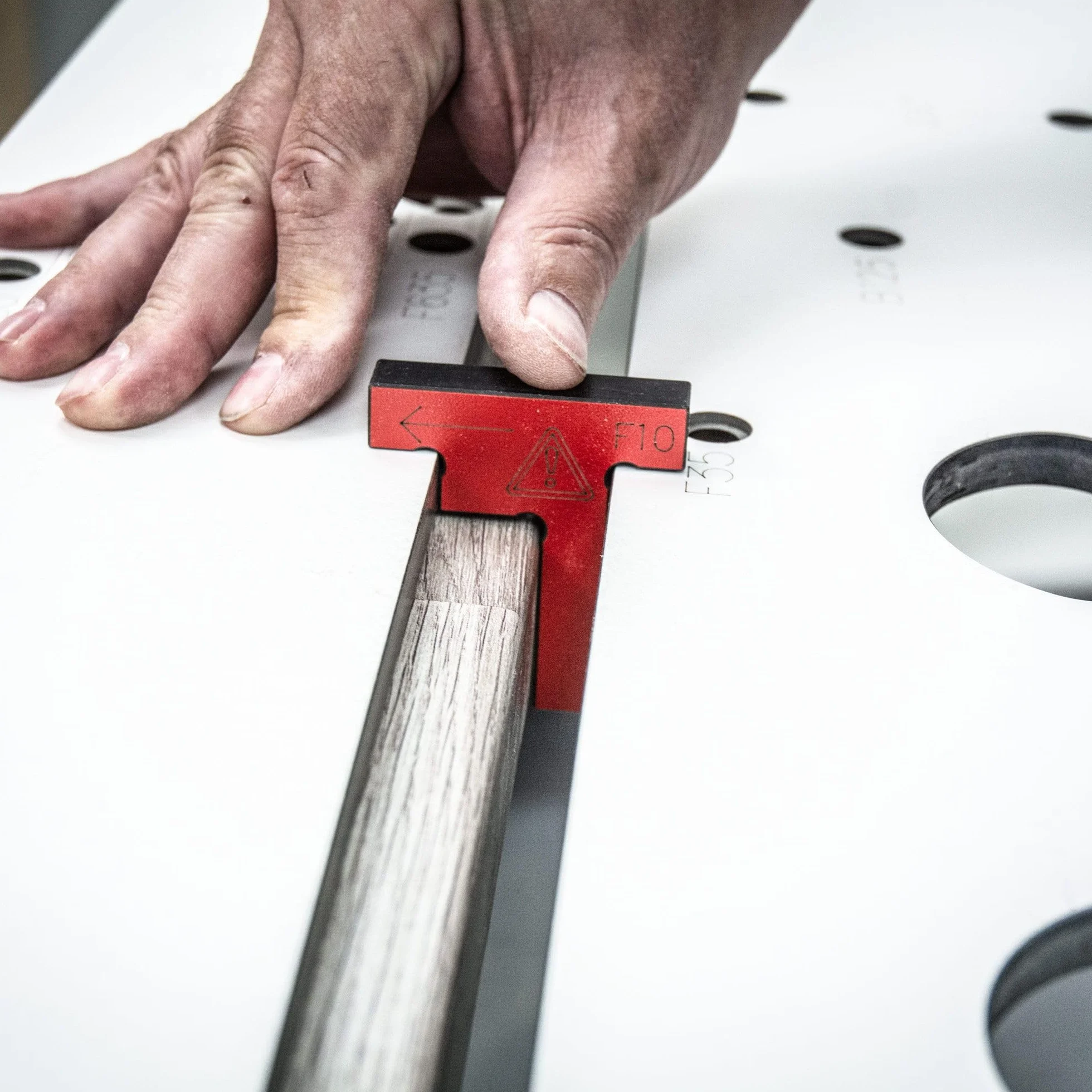 Trend Professional Szablon do Blatów Kuchennych z Wielu Materiałów do Połączeń na Zakładkę, Do Blatów do 700mm, Technologia Wyrównania Krawędzi Przedniej, KWJ700/PRO