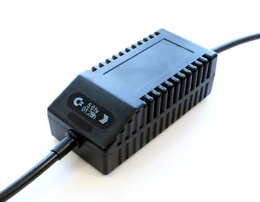 Commodore Plus/4 PSU OLED Digital EU - zapasowy zasilacz sieciowy do Commodore Plus/4, wtyczka EU