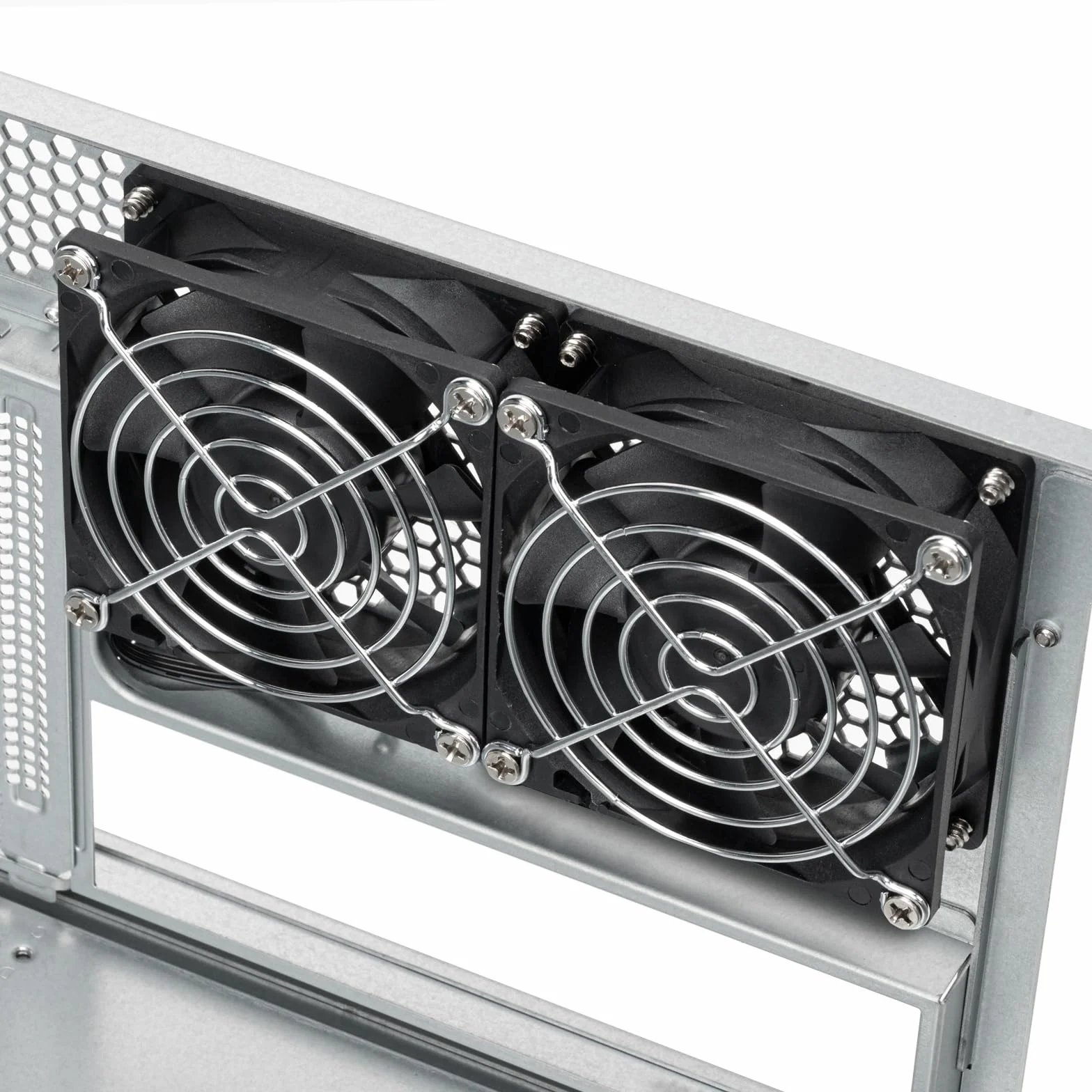 SilverStone Technology SST-RM45-360, 4U Rack Mount, definiuje elastyczność i wszechstronność, obsługuje chłodnicę 360 mm