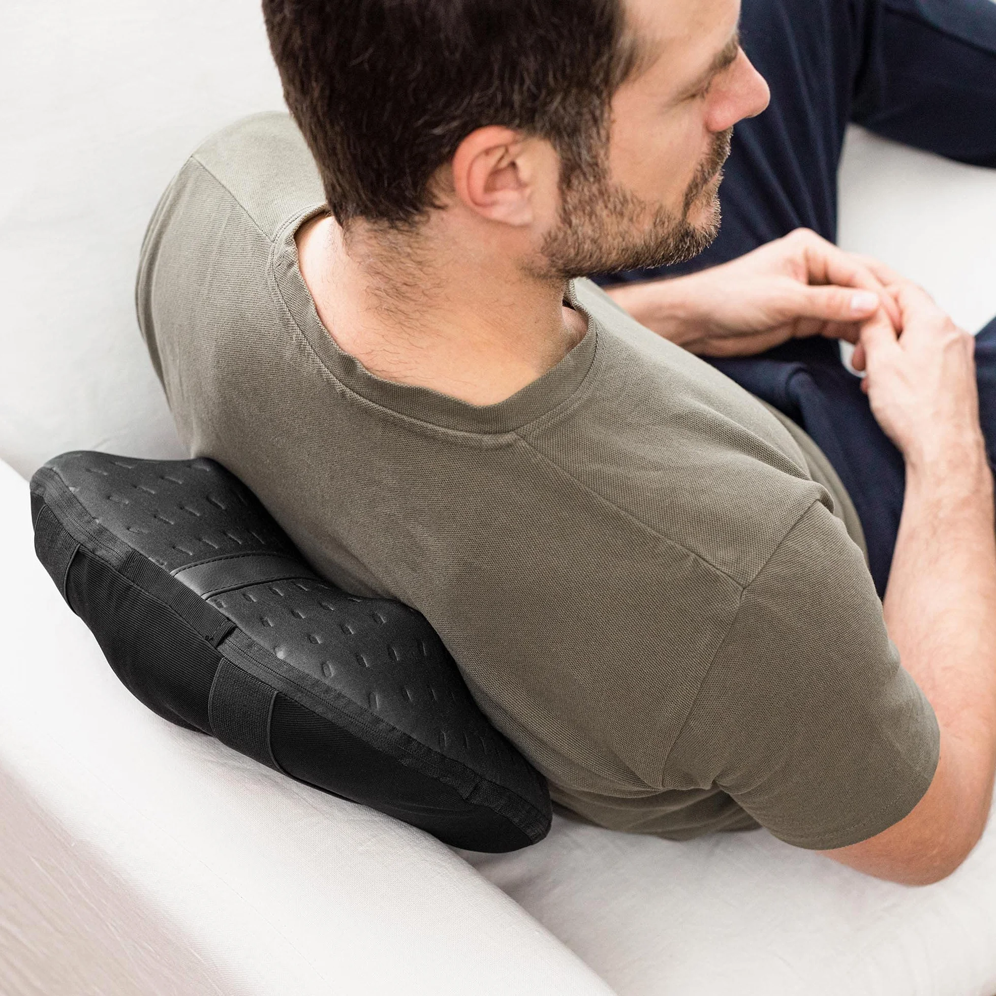 Medisana CL 300 Poduszka do masażu Shiatsu z funkcją podgrzewania, indywidualne ergonomiczne dopasowanie do pleców z 4 głowicami masującymi do ramion, pleców, nóg i karku