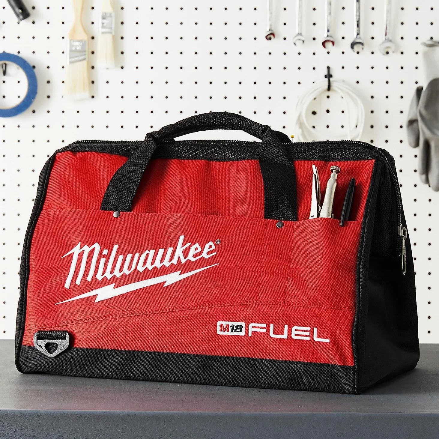 Milwaukee Wytrzymała płócienna torba na narzędzia 63 x 30 cm z paskiem na ramię i 6 kieszeniami wewnętrznymi