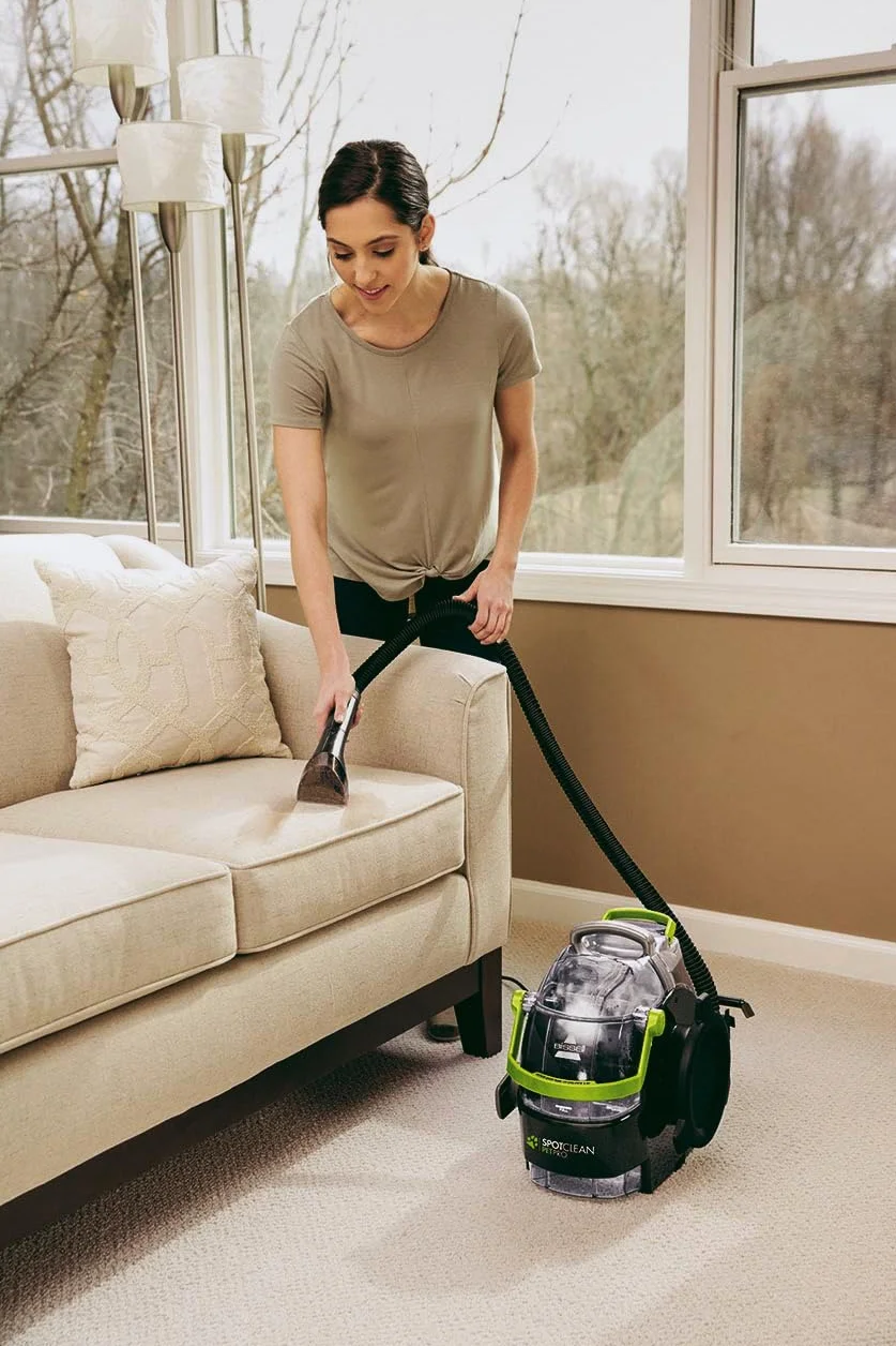BISSELL SpotClean Pet Pro, Odkurzacz Piorący do Tapicerki, Idealny dla Właścicieli Zwierząt, Odkurzacz do Prania Dywanów, Tapicerki, Samochodów, Kanapy i Innych Powierzchni, Mocny Silnik 750W, 15585