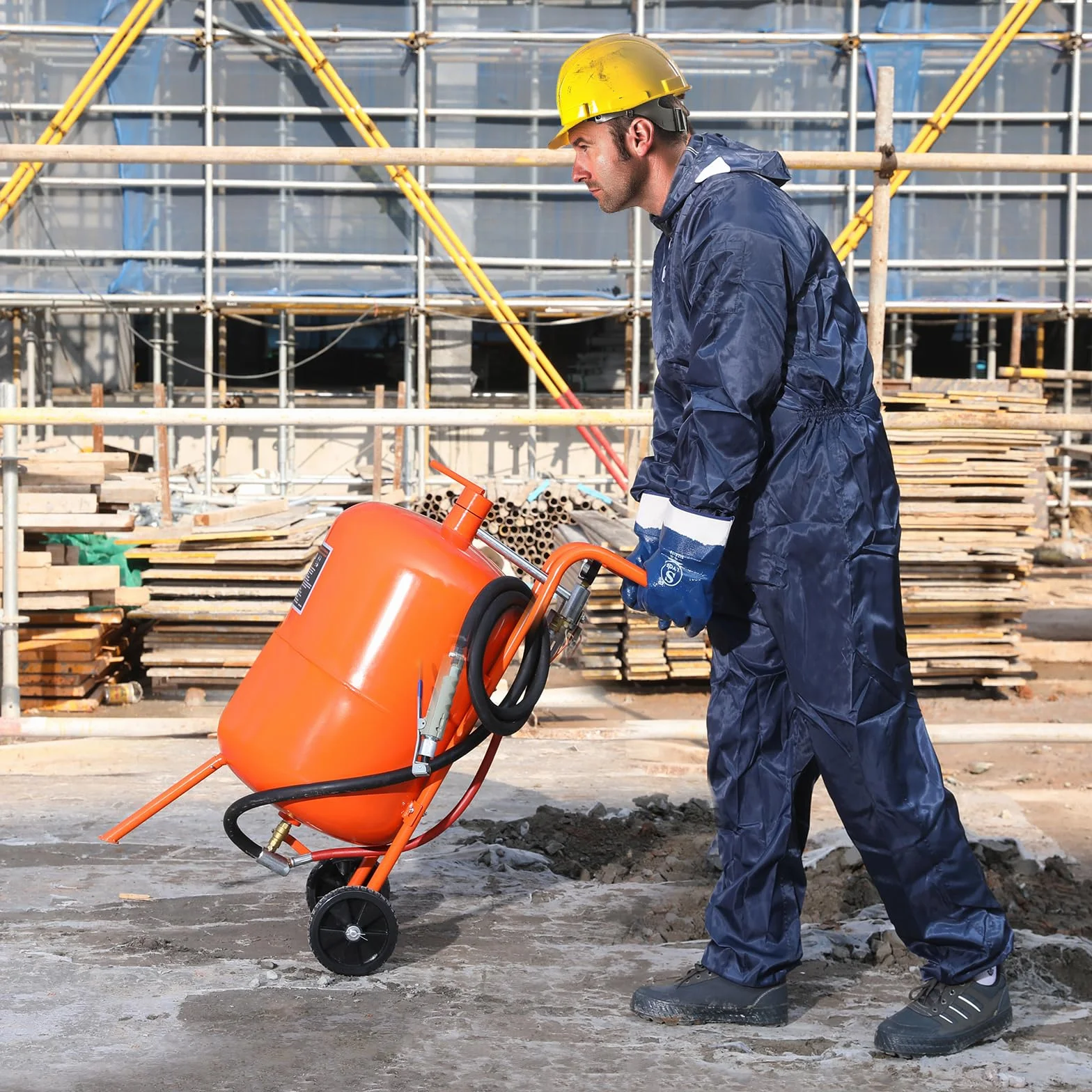 VEVOR Przenośna piaskarka, 75,7 l, piaskarka ok. 244 cm, wąż roboczy, piaskarka, ciśnienie robocze 60-110 psi, idealne do usuwania rdzy, farby, plam i polerowania dużych powierzchni