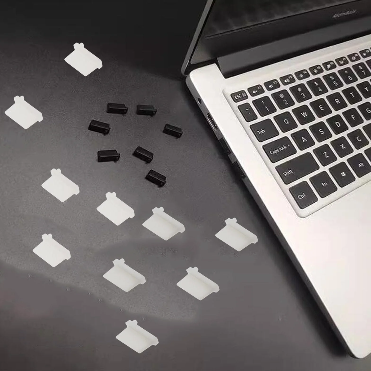JCKD 30 sztuk silikonowych zatyczek przeciwpyłowych USB 2.0/3.0, czarne