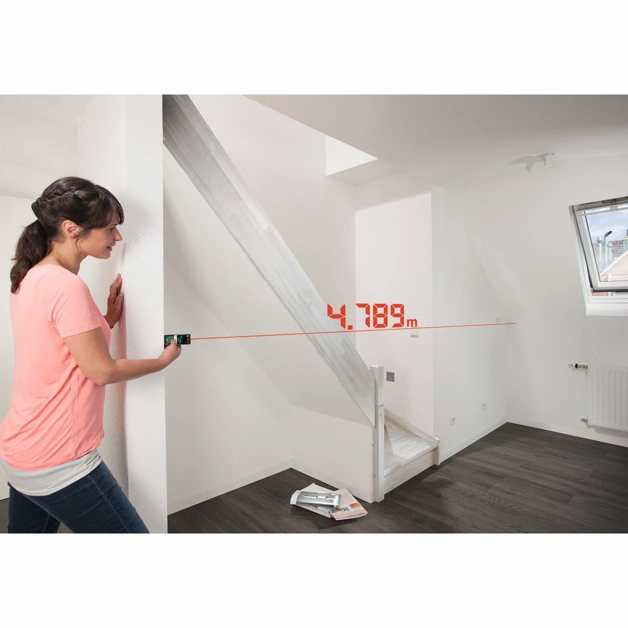 Bosch Dalmierz laserowy PLR 30 C (z aplikacją, zakres pomiaru: 0,05–30 m, dokładność: ± 2 mm, w opakowaniu kartonowym)