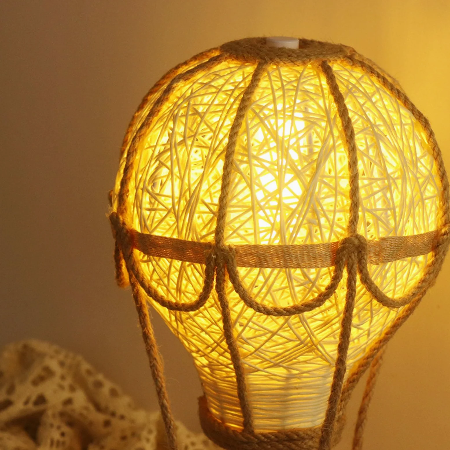 Lampa Kształcie Balonu Ogrzane Powietrze Ręcznie Robiona Imitacji Lnu Dekoracyjna Ciepła Lampa Pokoju Dziecięcego Sypialni Przenośna Lampka Nocna Kształcie Plecionego Kosza Wyjątkowa Serce Lampa Domu