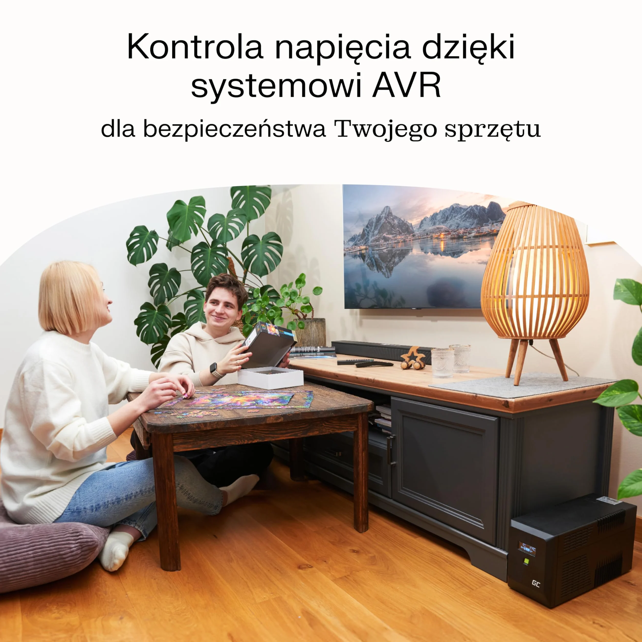 Greencell UPS 1500VA 1050W PowerProof LCD Zmodyfikowana Fala Sinusoidalna Ochrona przed Przepięciem Awaryjne Zasilanie