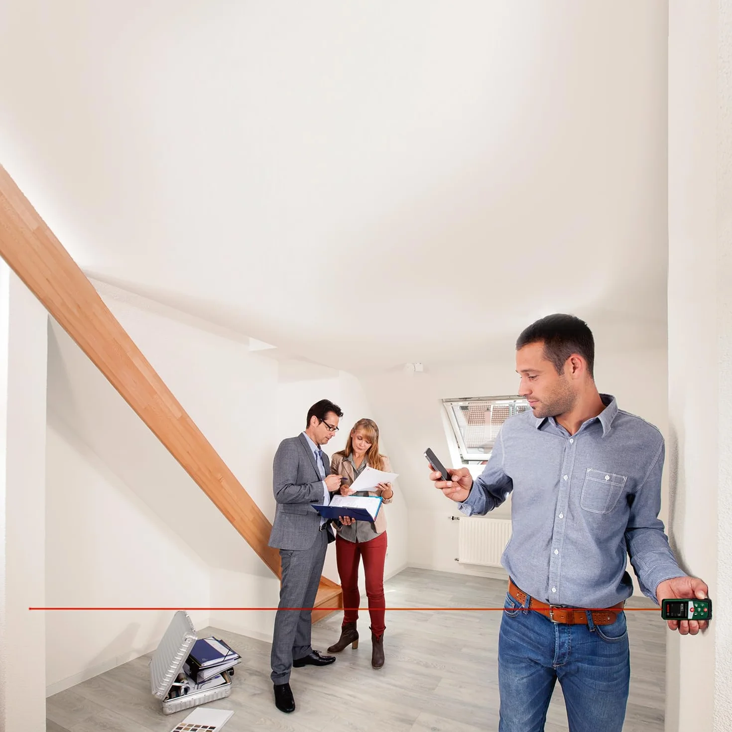 Bosch Home And Garden Dalmierz Laserowy Universaldistance 50 C (Precyzyjny Pomiar Odległości w Zakresie do 50 m, Komunikacja przez Bluetooth, Funkcje Pomiarowe, Opakowanie Kartonowe)