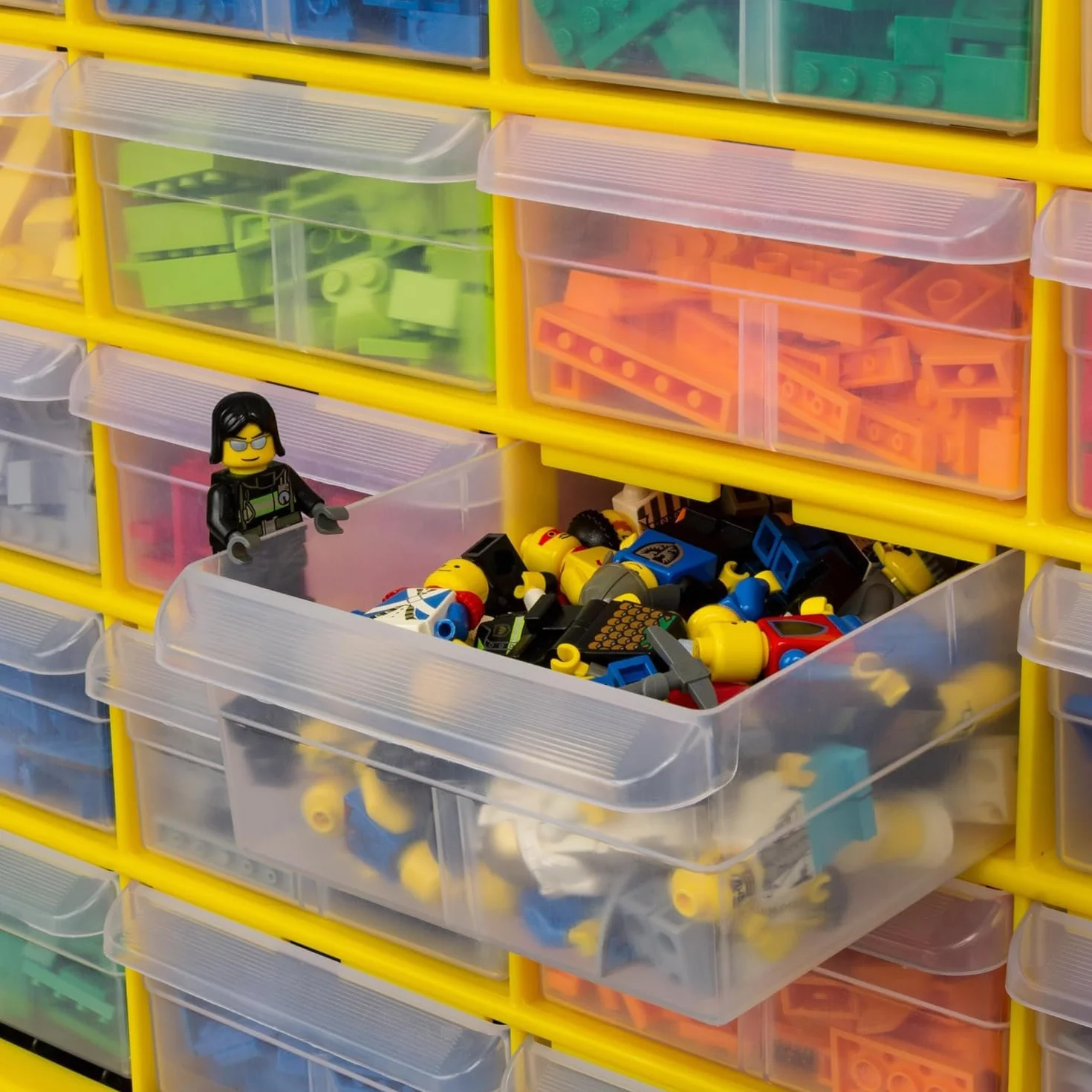 Akro-Mils 10124 Plastikowa szafka z 24 szufladami do przechowywania, do garażu, Lego, na narzędzia, dla nauczycieli, organizer do makijażu i innych, 50 cm szer. x 15 cm gł. x 40 cm wys., żółta