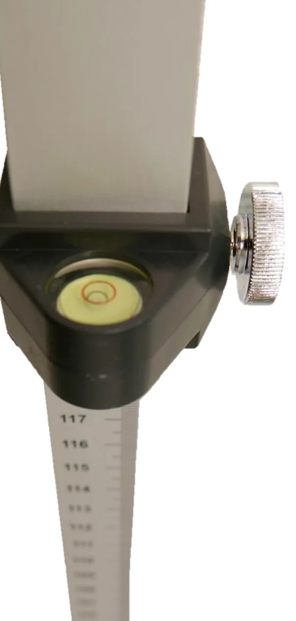 Leica Flexi Rod – listwa poziomująca do różnych zastosowań (skala cm/mm, okrągła libela puszkowa, konstrukcja aluminiowa)