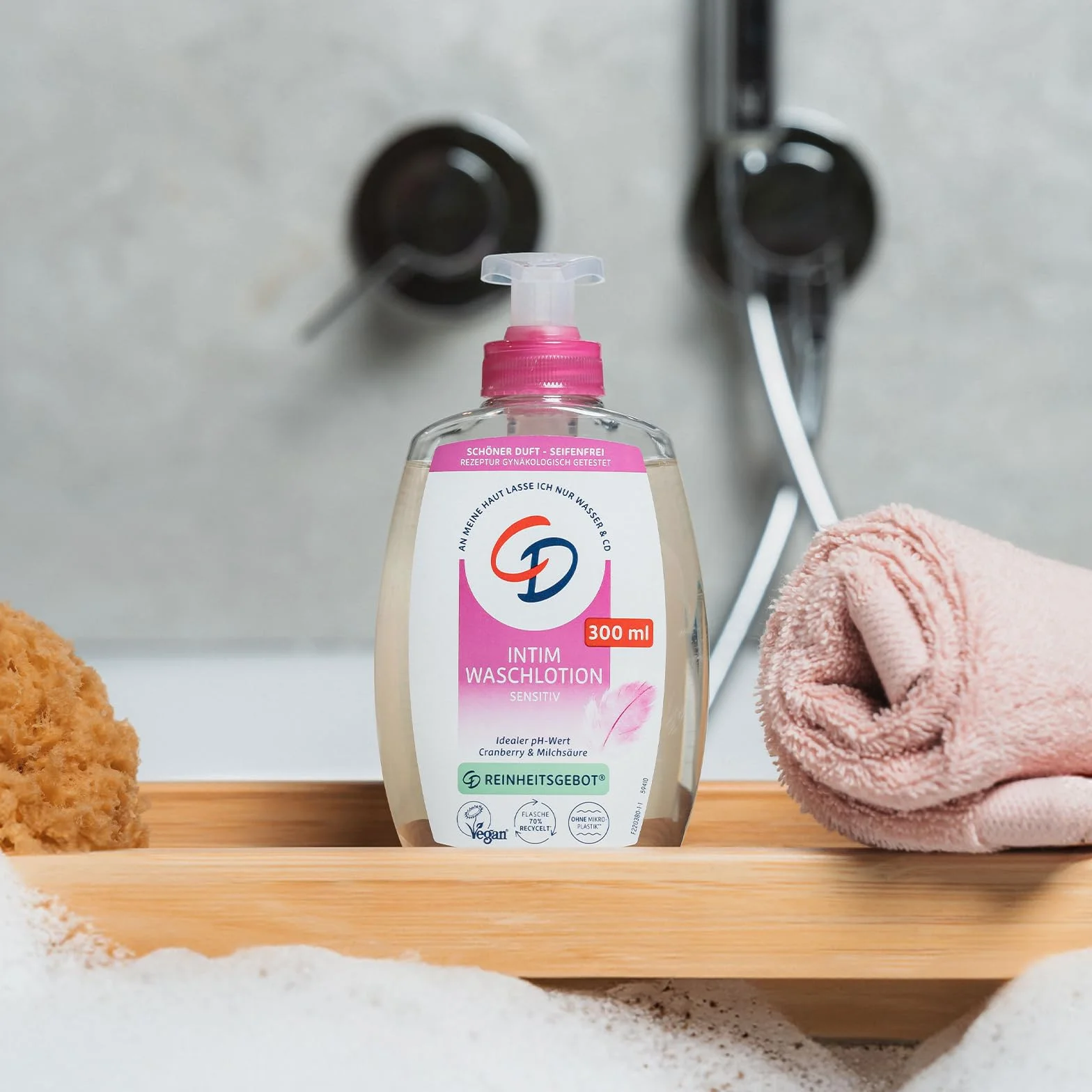 CD Wohlfühl balsam do higieny intymnej, 300 ml, wegański, do łagodnego czyszczenia okolic intymnych, z ekstraktem z żurawiny i kwasem mlekowym, pielęgnacja ciała bez mydła