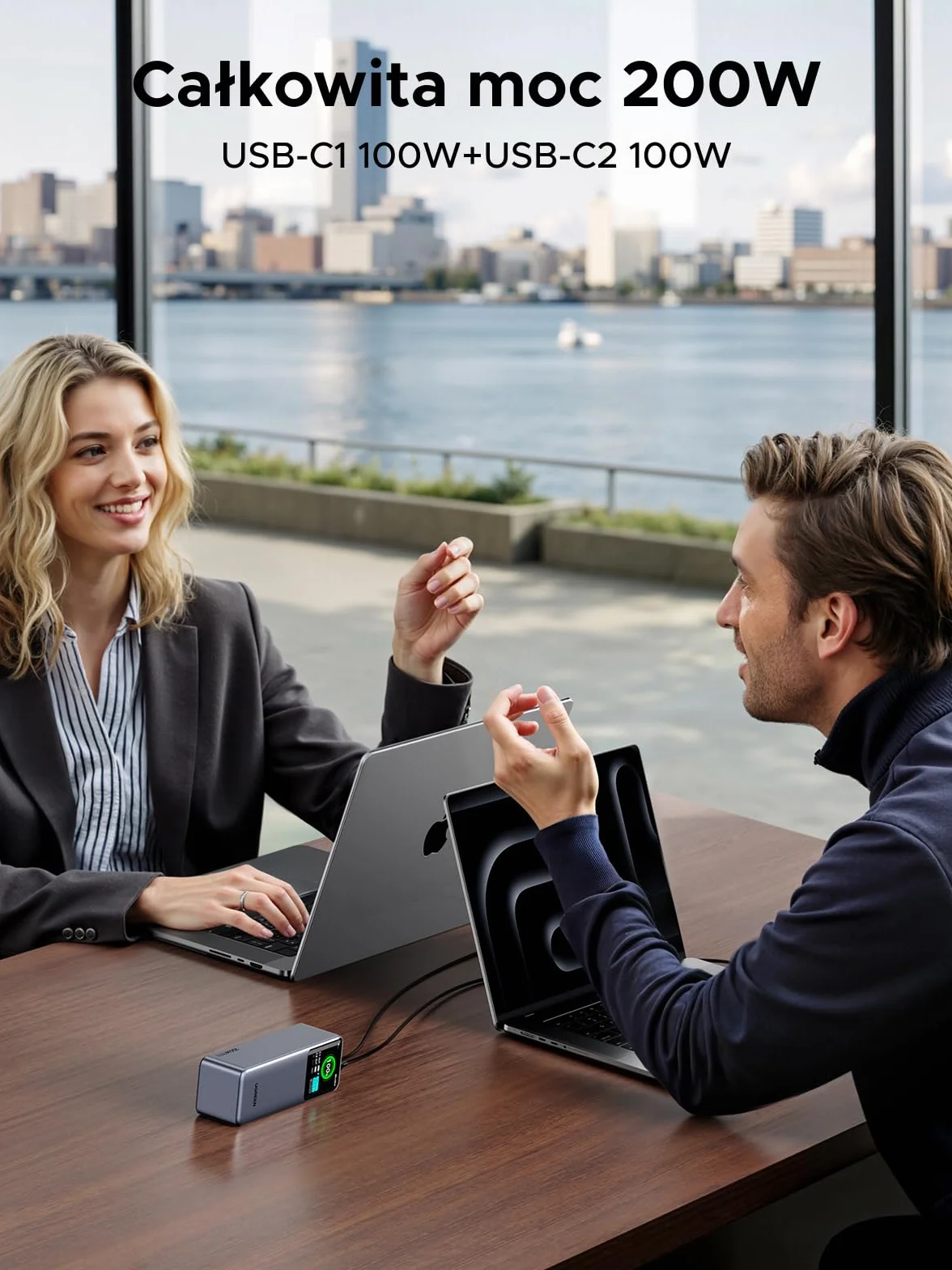 UGREEN Nexode Power Bank 25000mAh 200W z 3 portami, wyświetlacz TFT, USB C PD 3.1