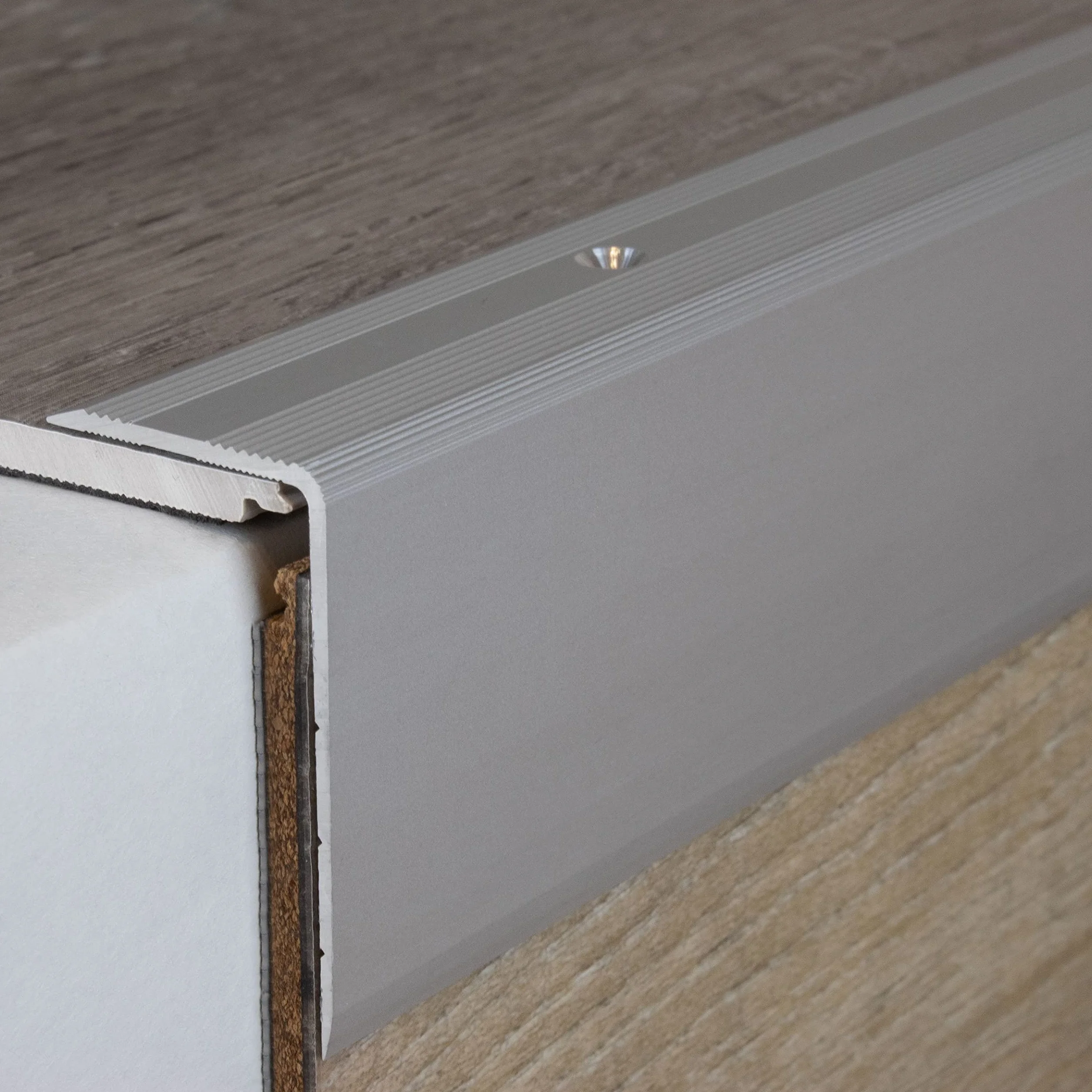 PROVISTON | krawędź schodów, aluminium | srebrny | szerokość 30 mm | wysokość 52 mm | długość 1000 mm | w poprzek | kąt schodowy | kąt schodowy | kątownik uniwersalny | 1 sztuka
