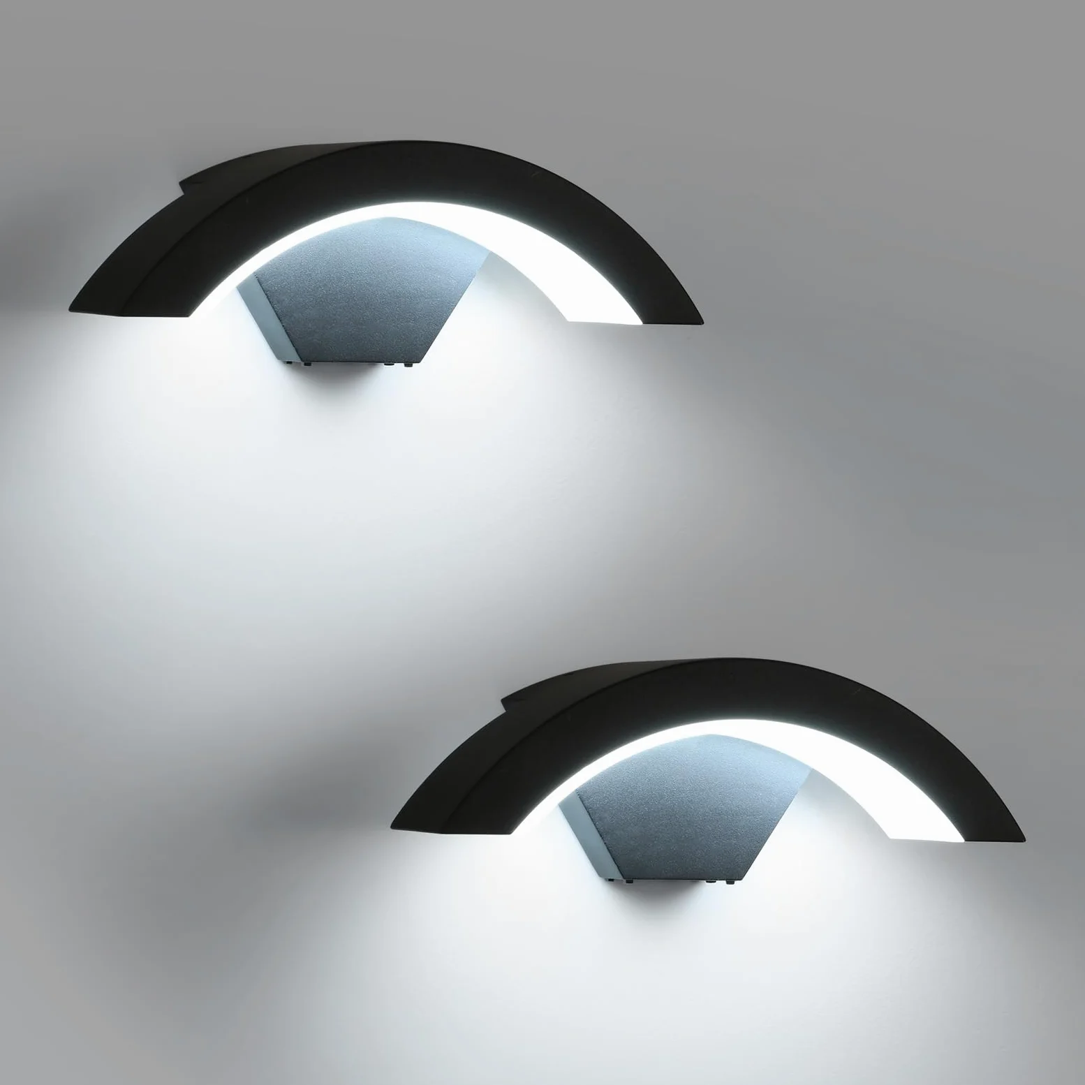 2 sztuki Zewnętrzna lampa ścienna, 24 W IP65 wodoodporna czarna lampa ścienna, aluminiowa lampa zewnętrzna do wejścia balkonowego tarasu ogrodów, zimne białe światło 6500K