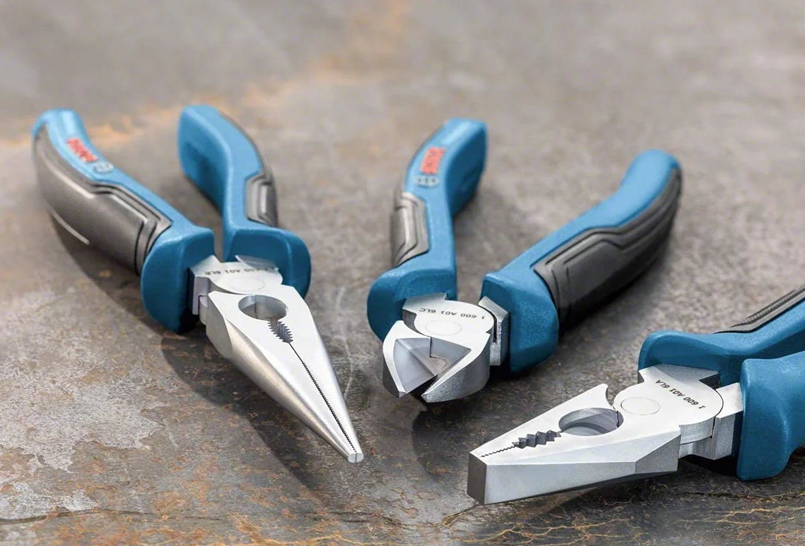 Bosch Professional: 3-częściowy zestaw szczypiec (kombinerki, szczypce ze zwężonymi końcami, szczypce boczne, wypełnienie do L-BOXX)