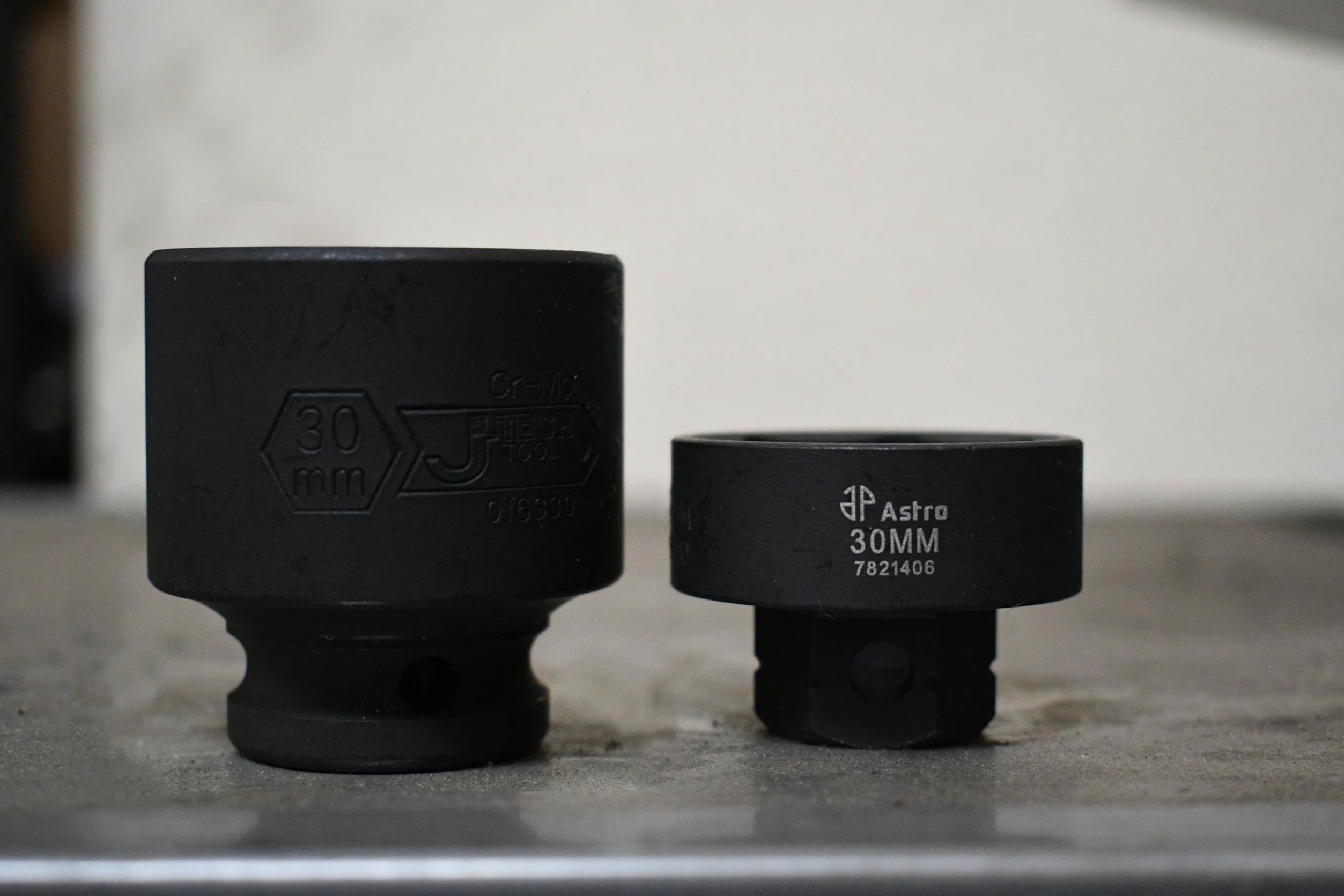 Astro Tools 78214 14 szt. 1/5.1 cm Napęd 17-30 mm niskoprofilowy Nano Impact zestaw nasadek - bez przeskakiwania