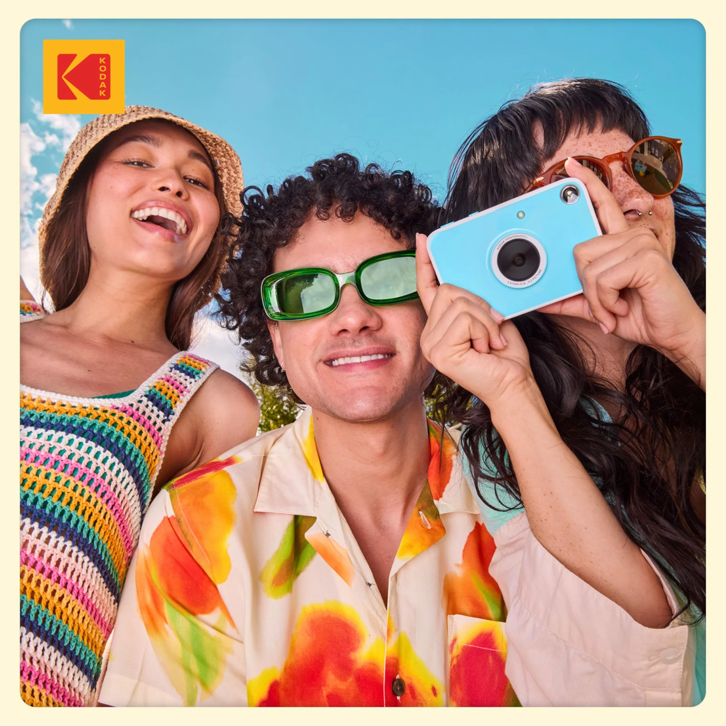 KODAK Printomatic+ 10MP Kolorowy Aparat Natychmiastowy Zestaw Prezentowy z Etui, Papierem Zink 20 ark., Albumem i Naklejkami – Żółty