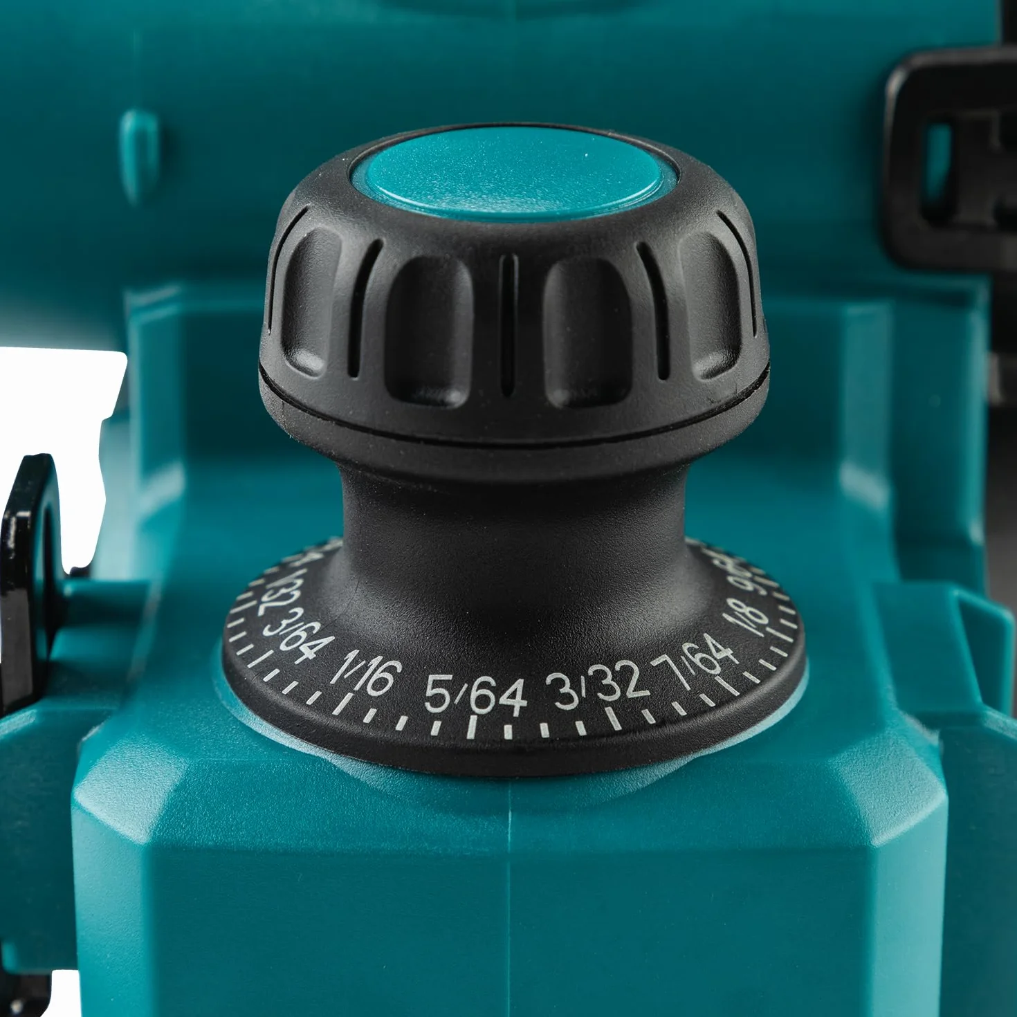 Makita KP001GZ 40V Max XGT bezszczotkowa strugarka 82 mm – baterie i ładowarki nie są dołączone