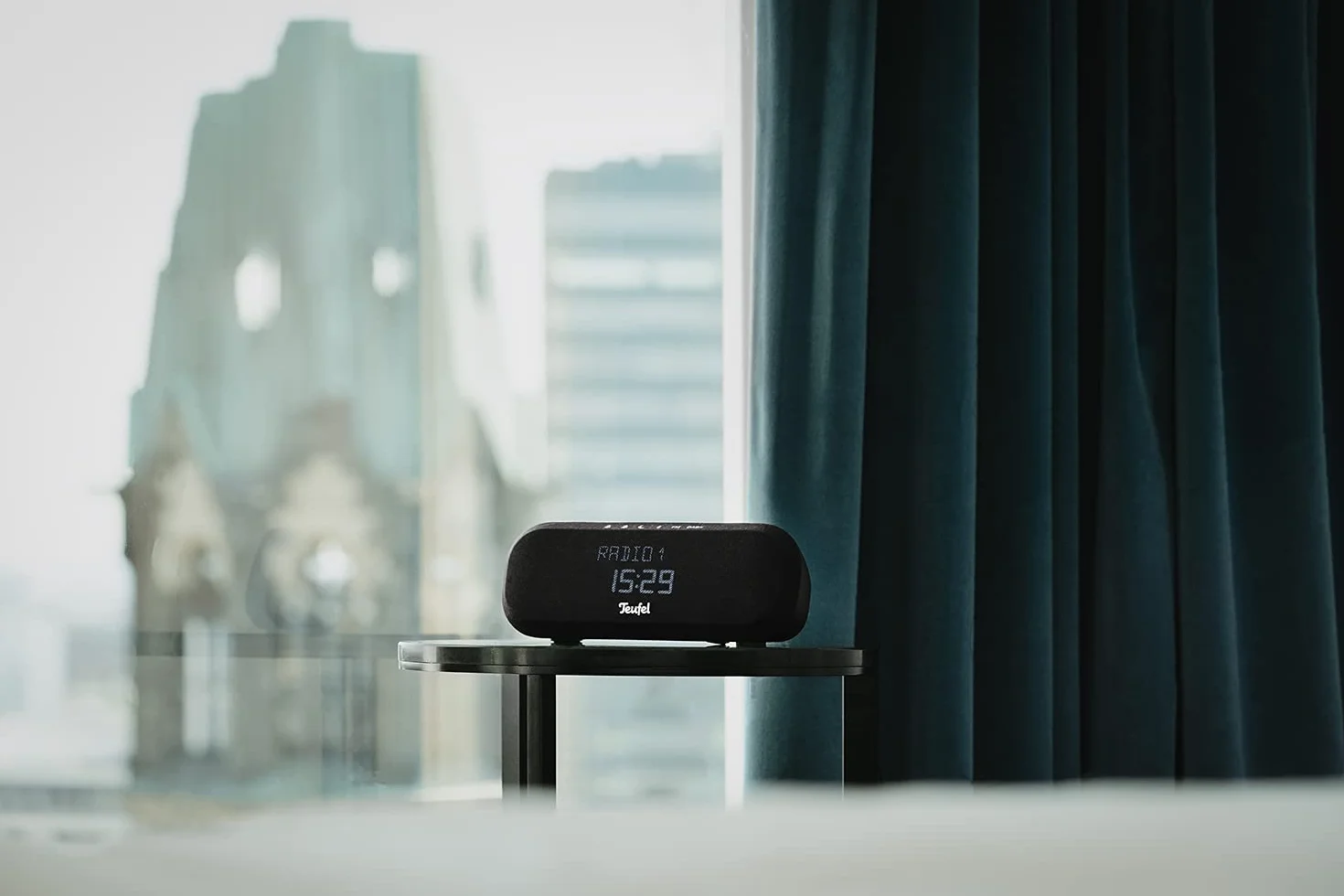 Teufel Radio ONE Budzik HiFi głośnik Bluetooth DAB+ FM Czarny