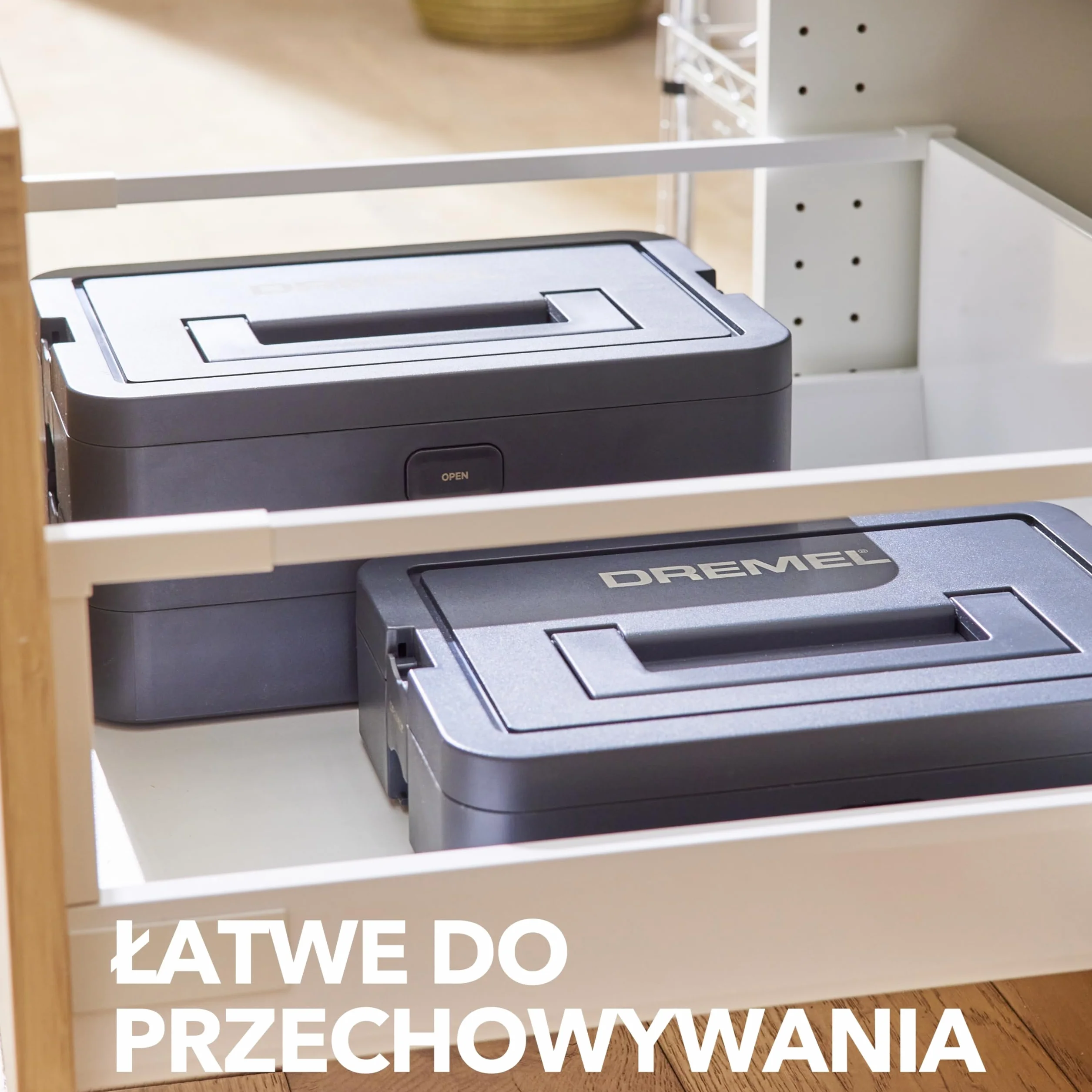 Dremel Black Box Przechowywanie narzędzi z 6 przegródkami i uchwytem na akcesoria, Personalizowany organizer DIY do akcesoriów narzędzi obrotowych, kompaktowy i modułowy system przechowywania