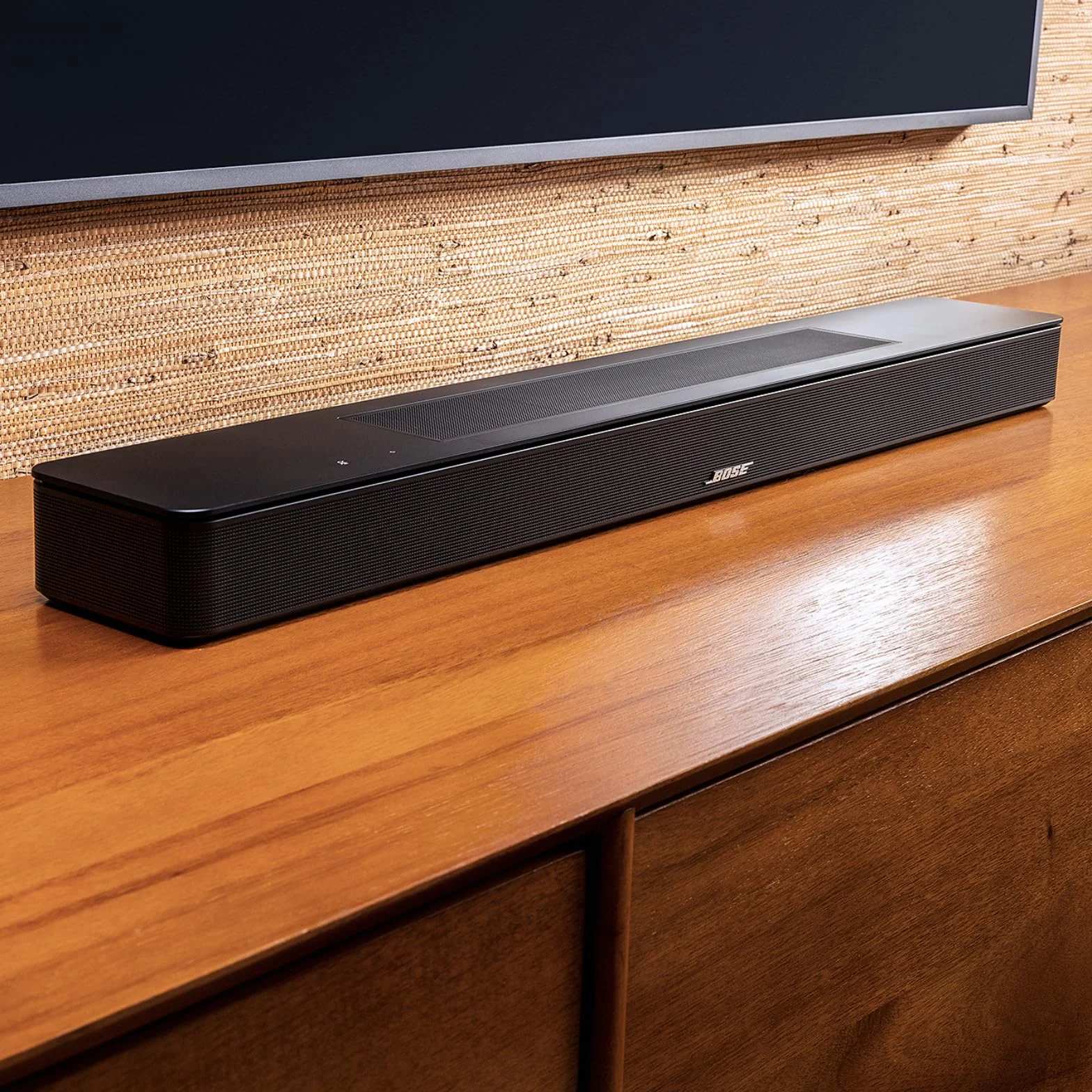 Bose Inteligentna listwa głośnikowa Dolby Atmos Bluetooth sterowana głosem z Amazon Alexa Works With Google Assistant Czarna