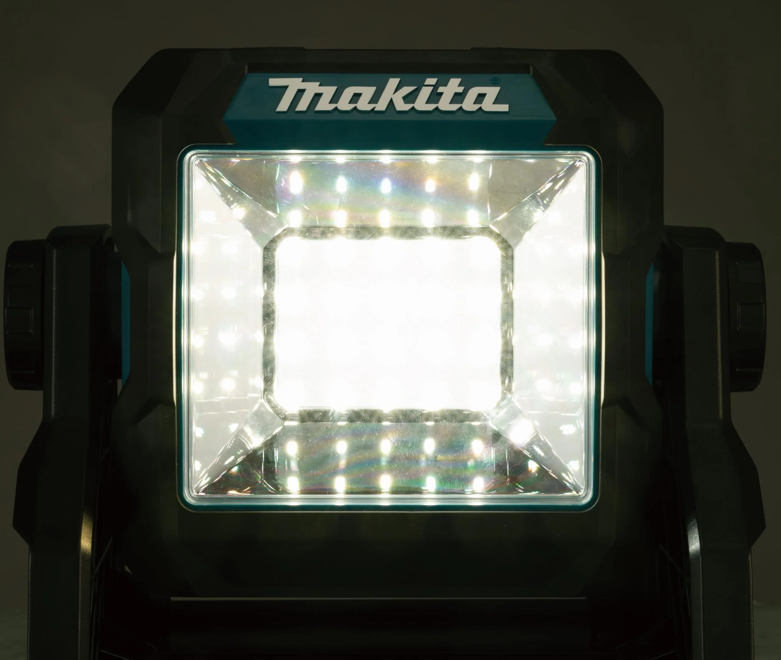 Makita Gt Lampa Robocza, Wielokolorowy, 1100 lumenów