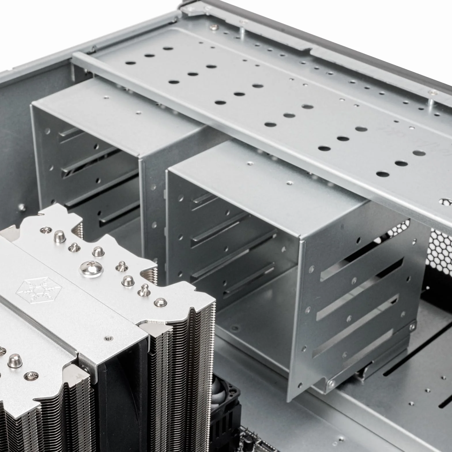 SilverStone Technology SST-RM45-360, 4U Rack Mount, definiuje elastyczność i wszechstronność, obsługuje chłodnicę 360 mm