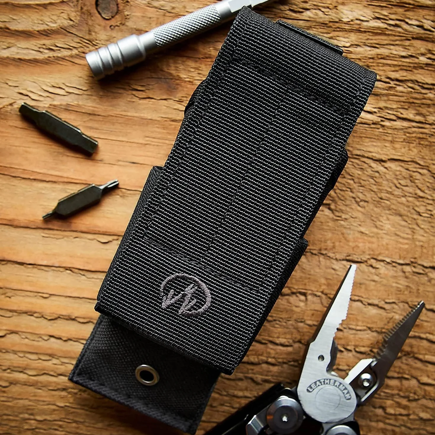 Leatherman Etui Molle - Nylonowy Pokrowiec na Super Tool 300, Skeletool i Więcej, Czarny, Extra Duży